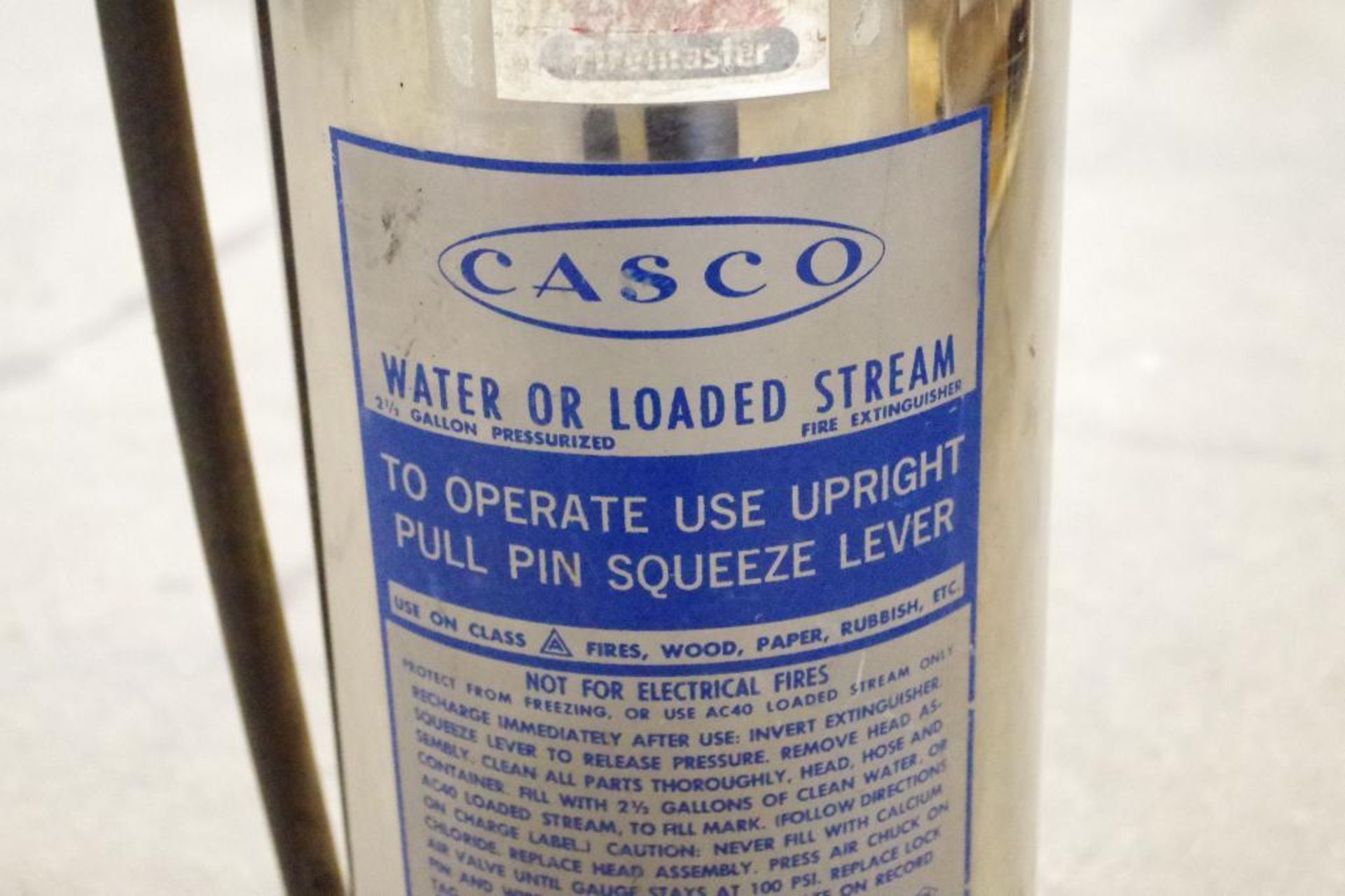 CASCO 2 1/2 Gal. Water or Loaded Stream Fire Extinguisher - Image 2 of 3