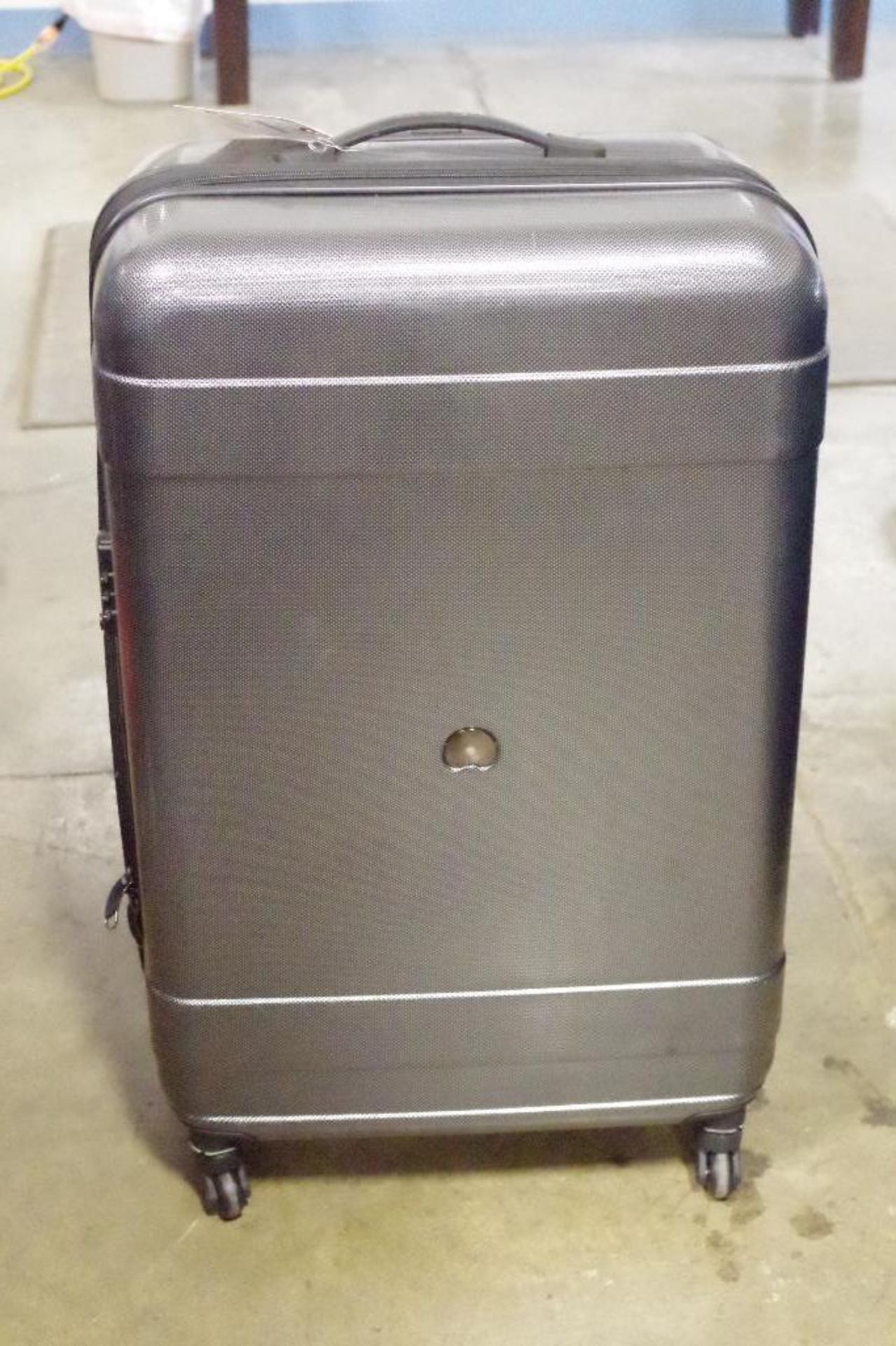 DELSEY Full Size Luggage - Image 3 of 3