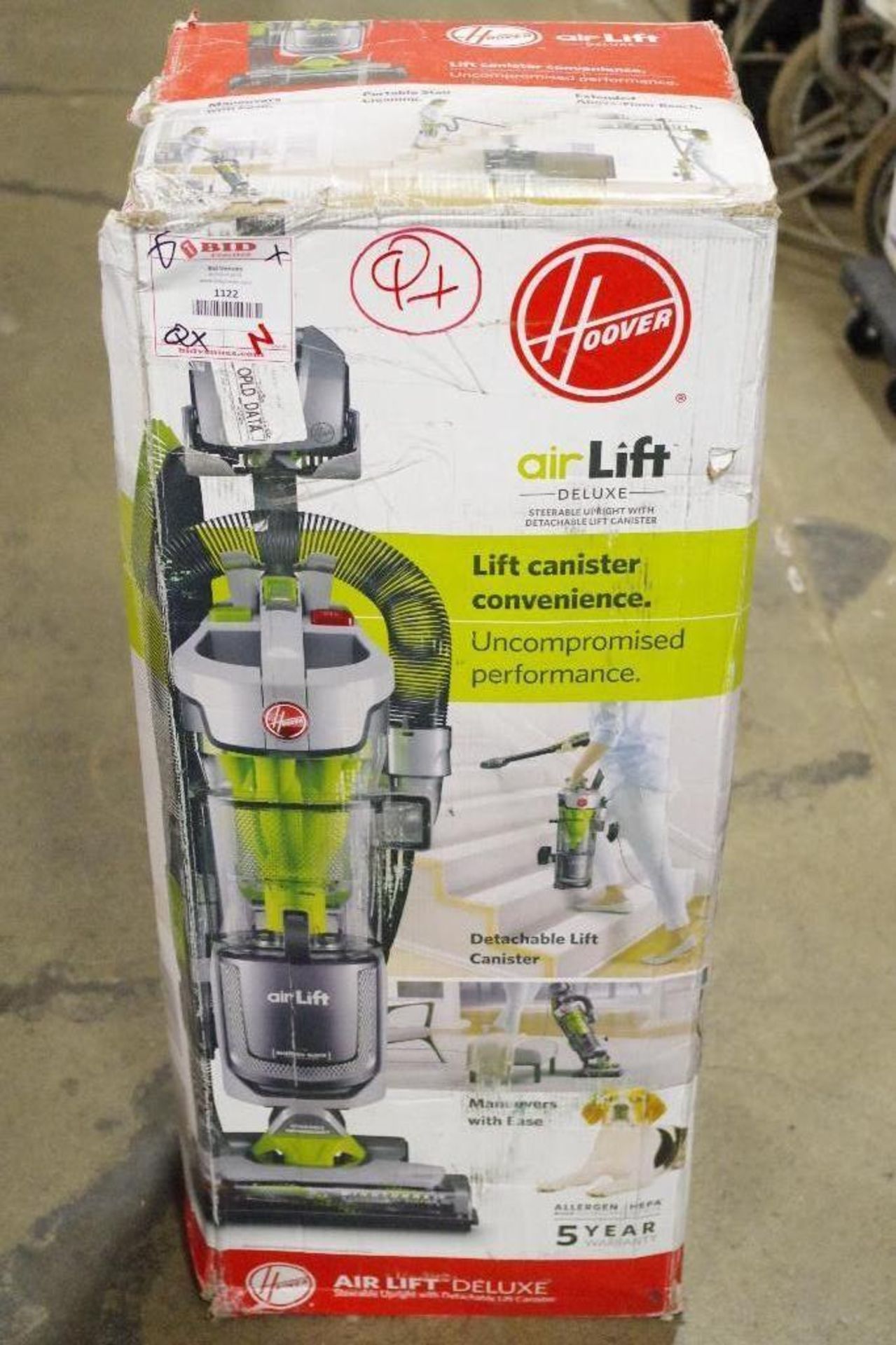 NEW HOOVER Air Lift Deluxe Vacuum