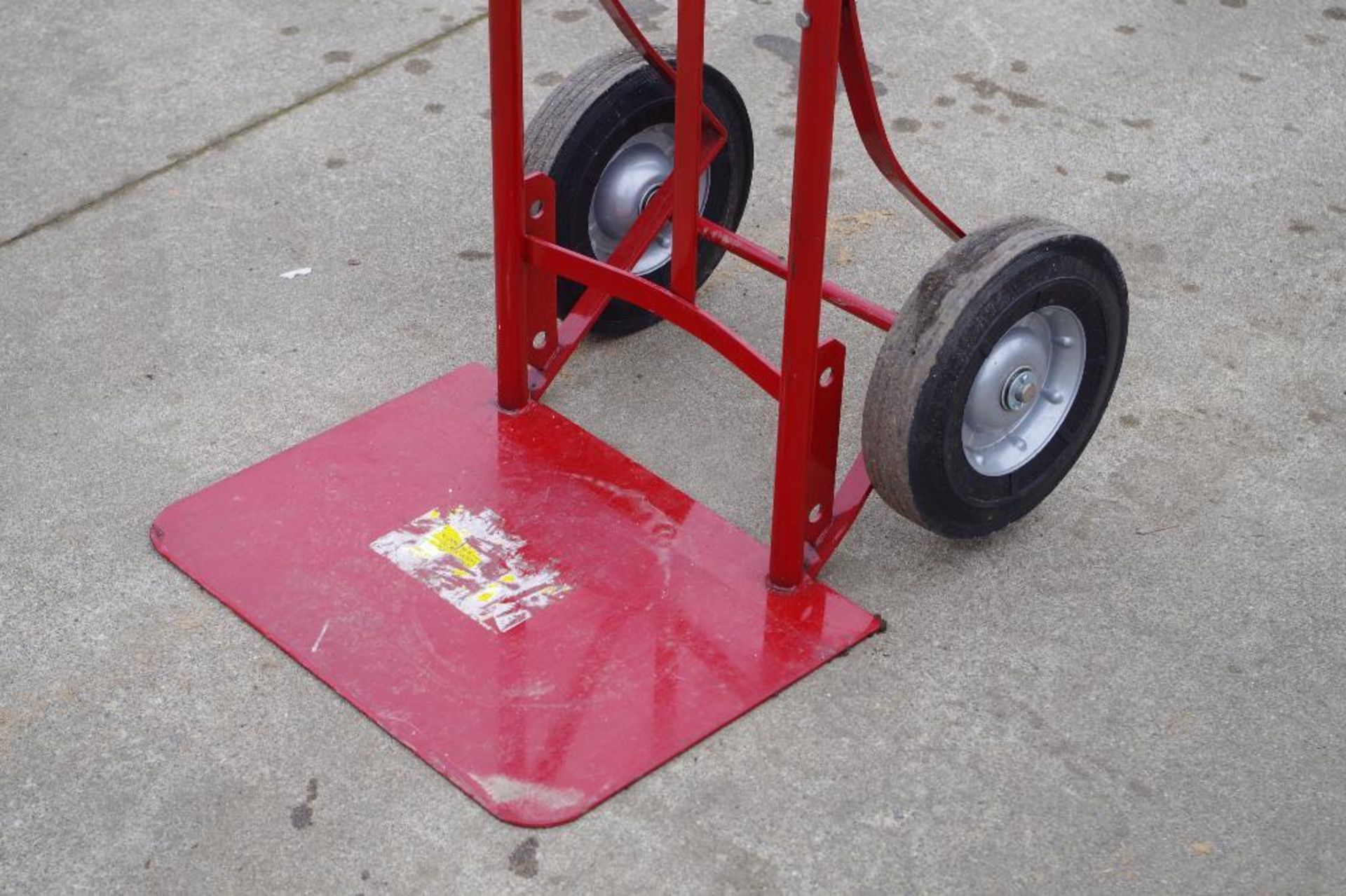 DAYTON Red High-Frame Hand Truck, 400 lb. Capacity M/N 1W680H - Image 4 of 4