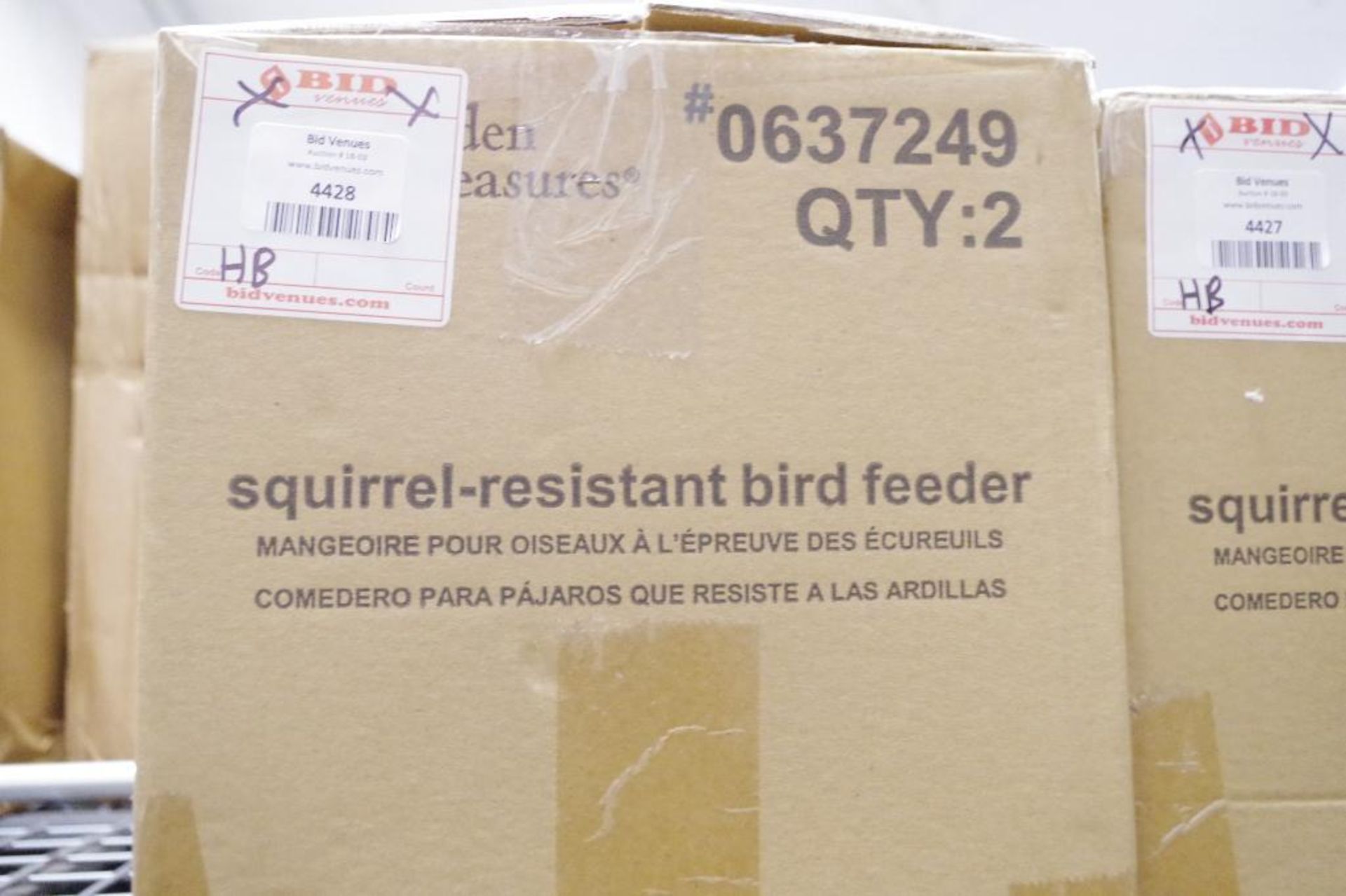 [2] NEW GARDEN TREASURES Squirrel-Resistant Bird Feeders M/N 0637249 - Image 2 of 3
