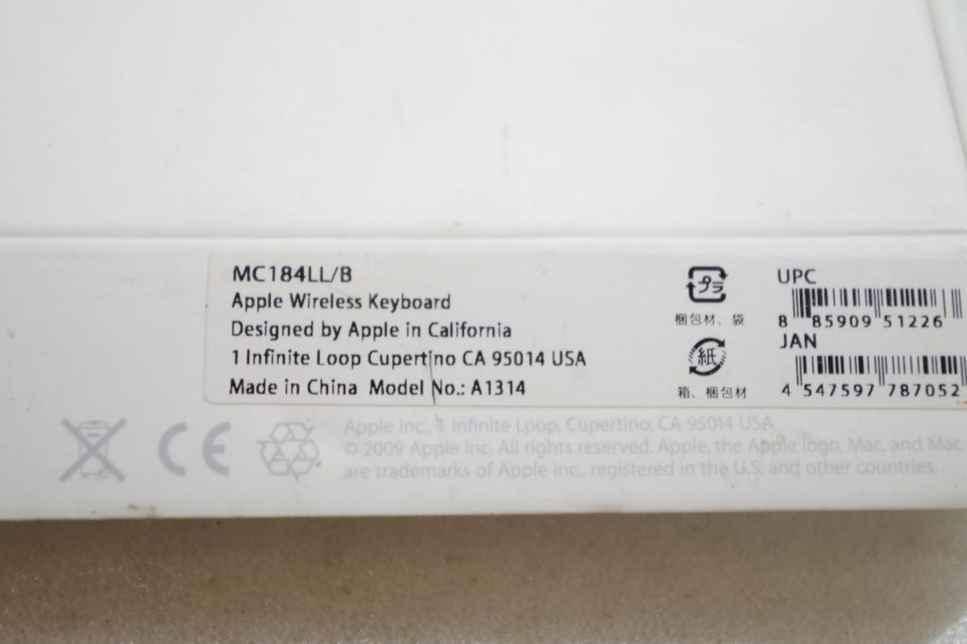 [2] APPLE Keyboards (One appears NEW) - Image 4 of 5