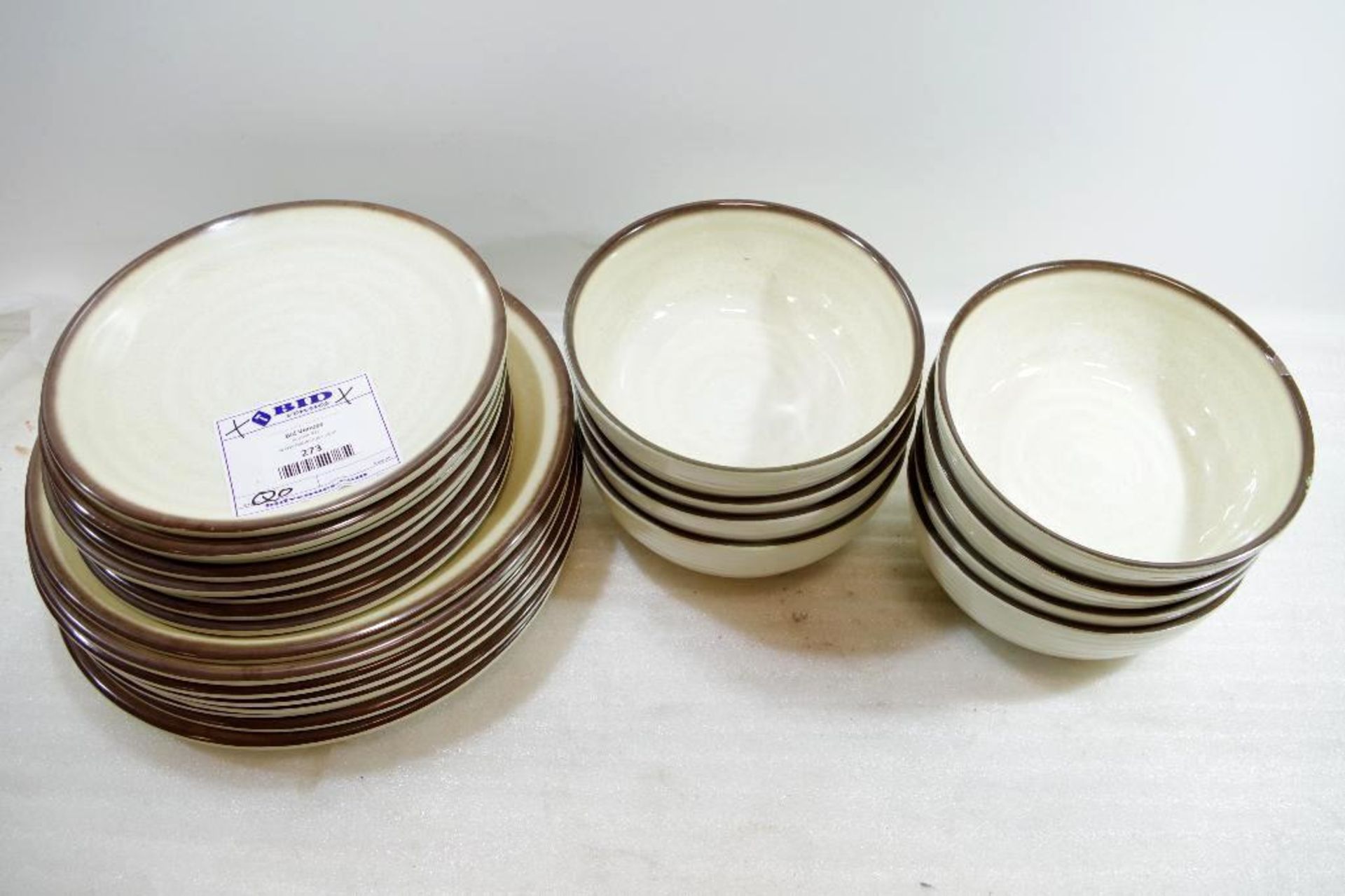 8-Piece Melamine Dinnerware Set (Store Return, One or More Chipped) - Image 2 of 3