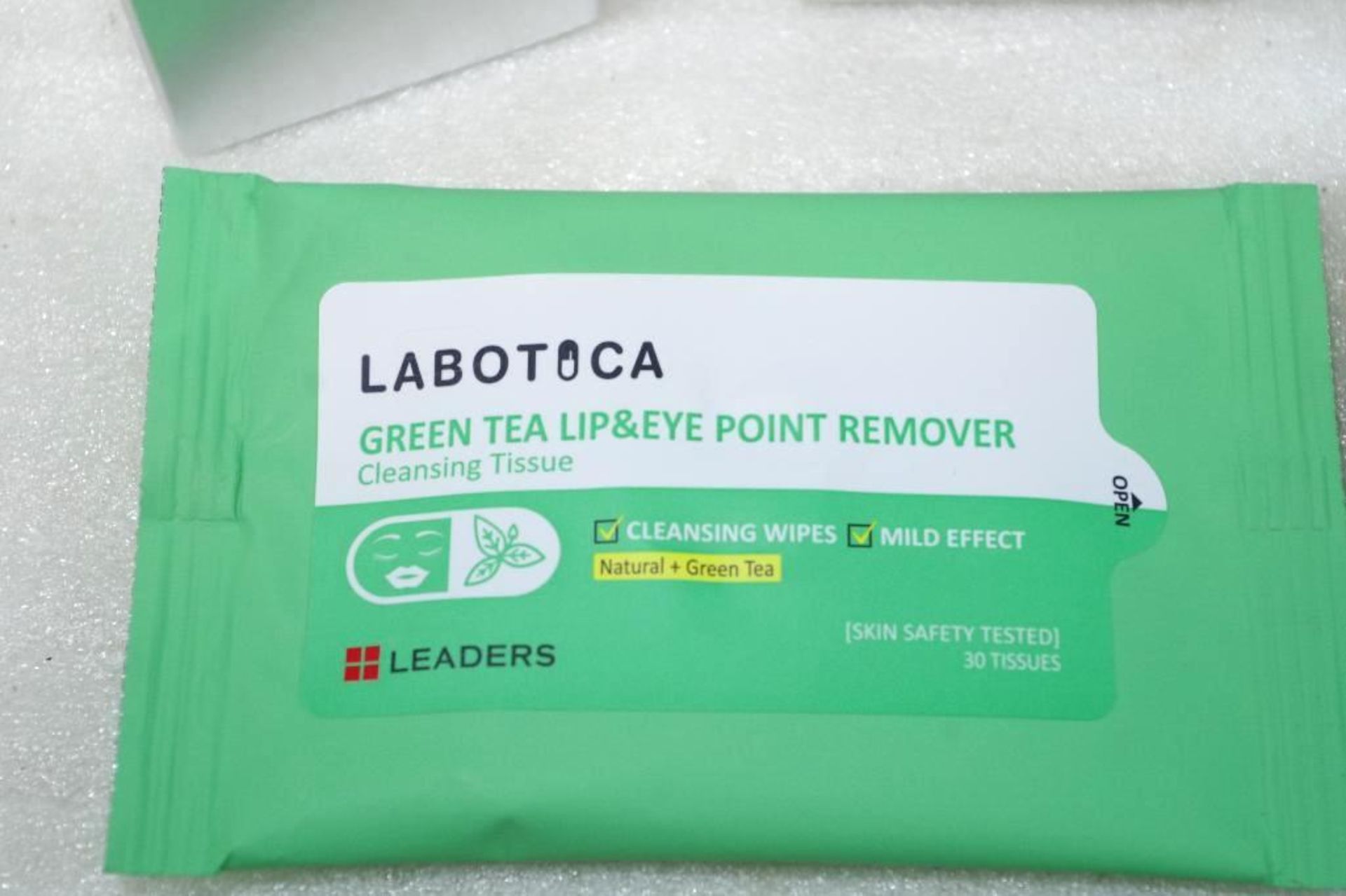 [QTY] NEW LABOTICA Transforming Liquid Foil Mask & Green Tea Lip & Eye Point Remover - Image 4 of 5