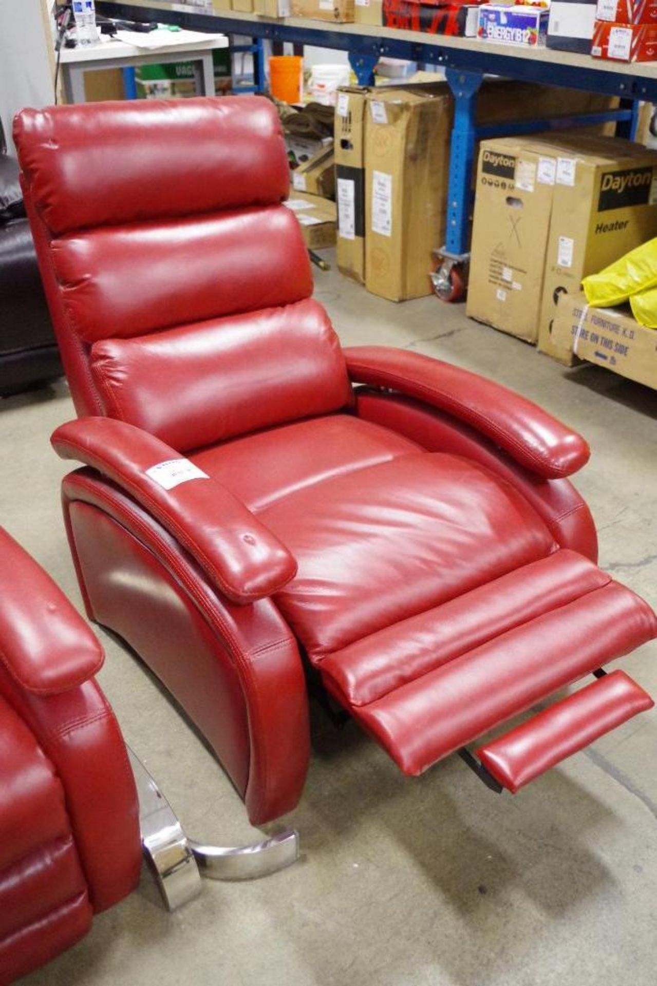 BARCALOUNGER PEGASUS Red Leather Recliner Wholesale Price: $400 each - Image 2 of 4