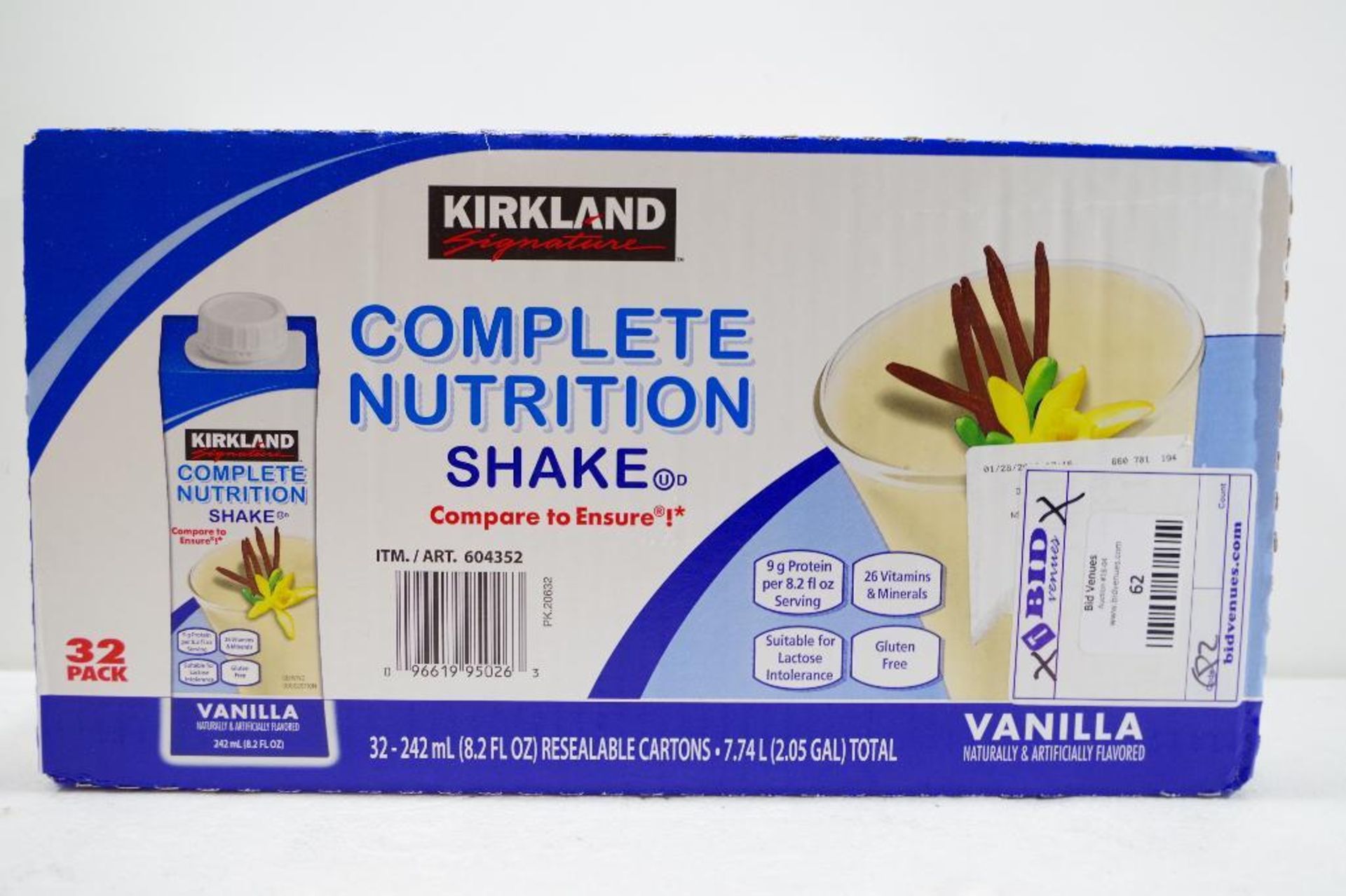 KIRKLAND 32-Pack Complete Nutrition Shakes, Vanilla