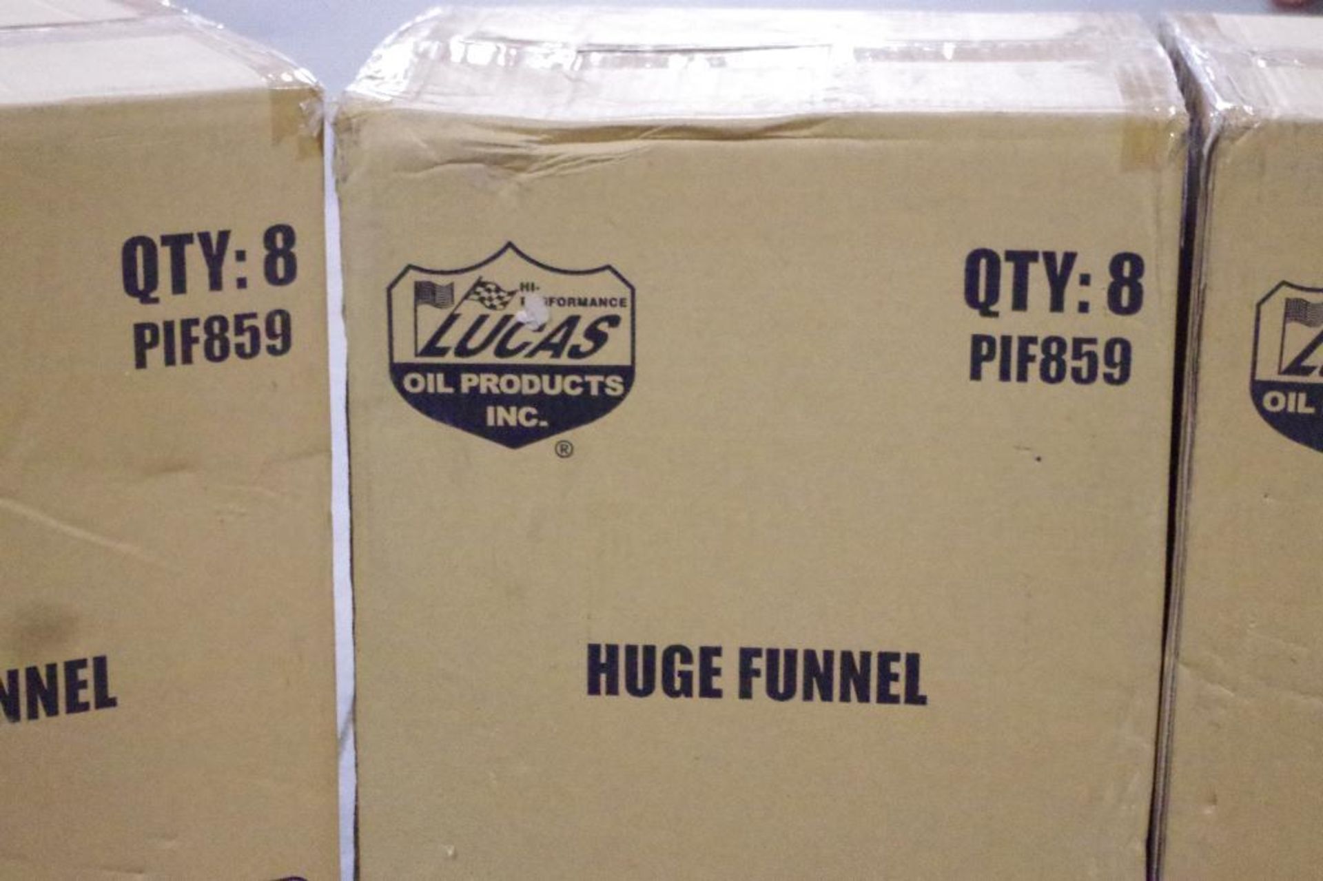 [32] NEW LUCAS Huge Funnels M/N PIF859 (4 Boxes of 8) - Image 3 of 4