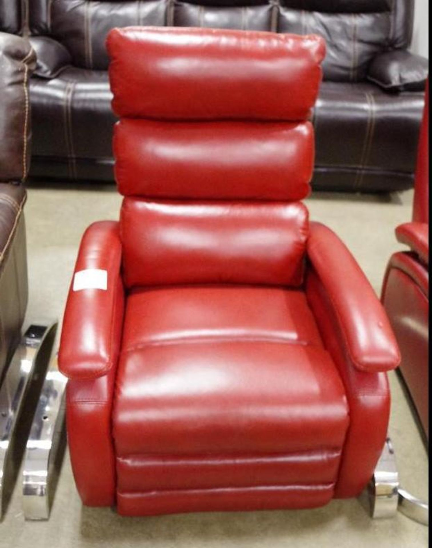 BARCALOUNGER PEGASUS Red Leather Recliner Wholesale Price: $400 each - Image 4 of 4
