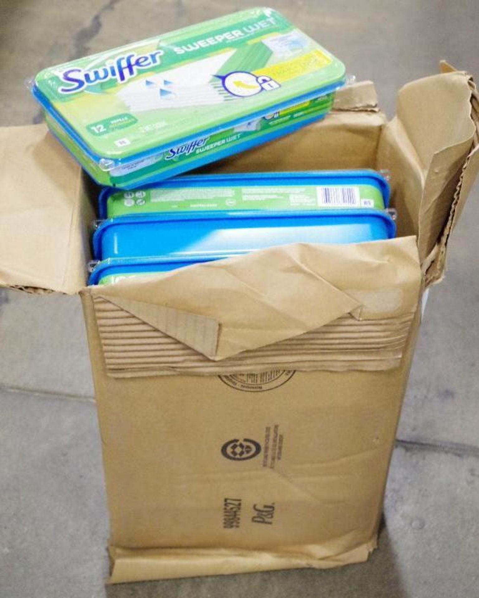 SWIFFER Wet Mopping Cloths (12 Boxes of 12 Cloths Each)