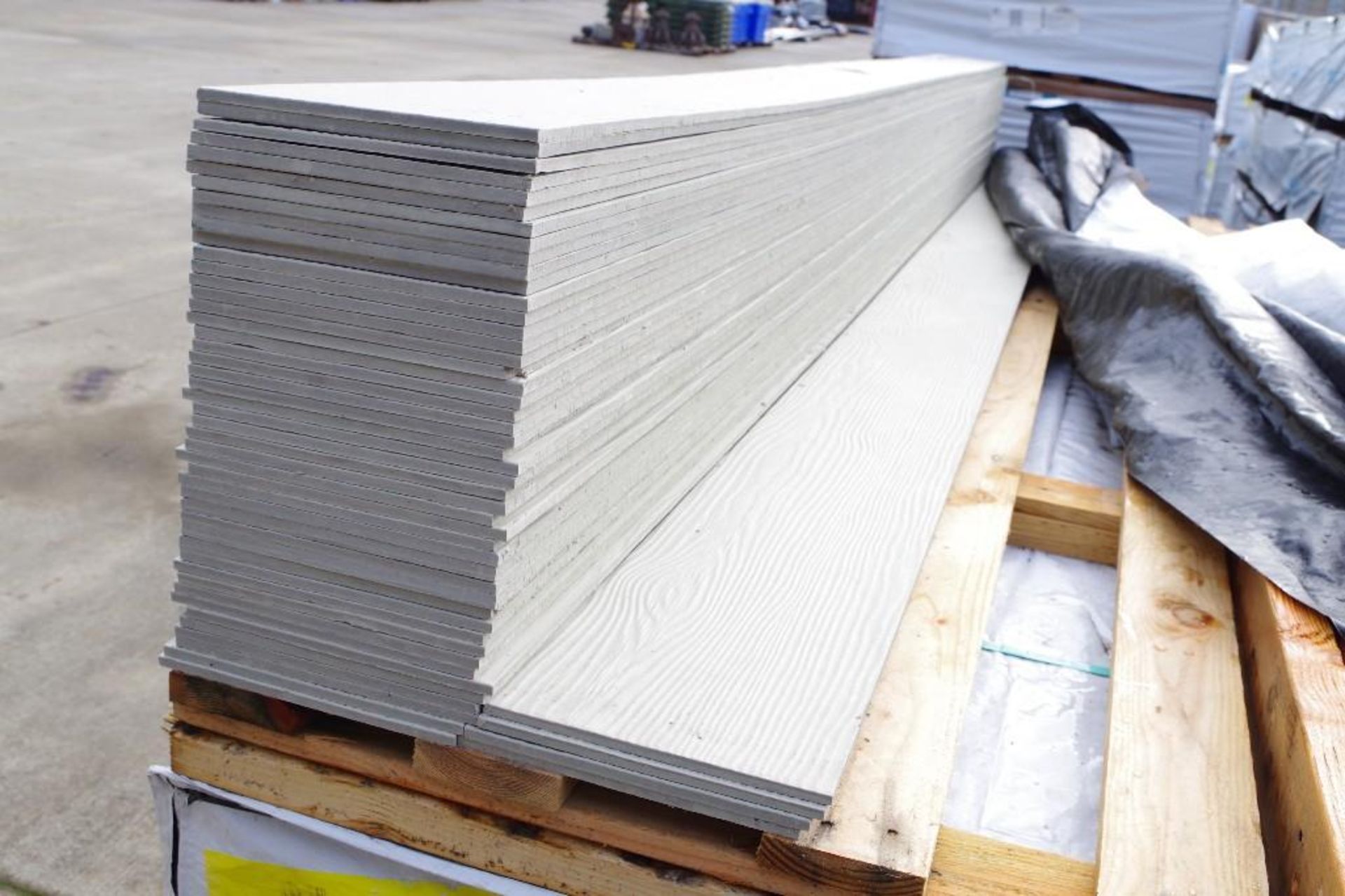 [50] Textured 8-1/4" x 12 Cement Lap Siding Boards