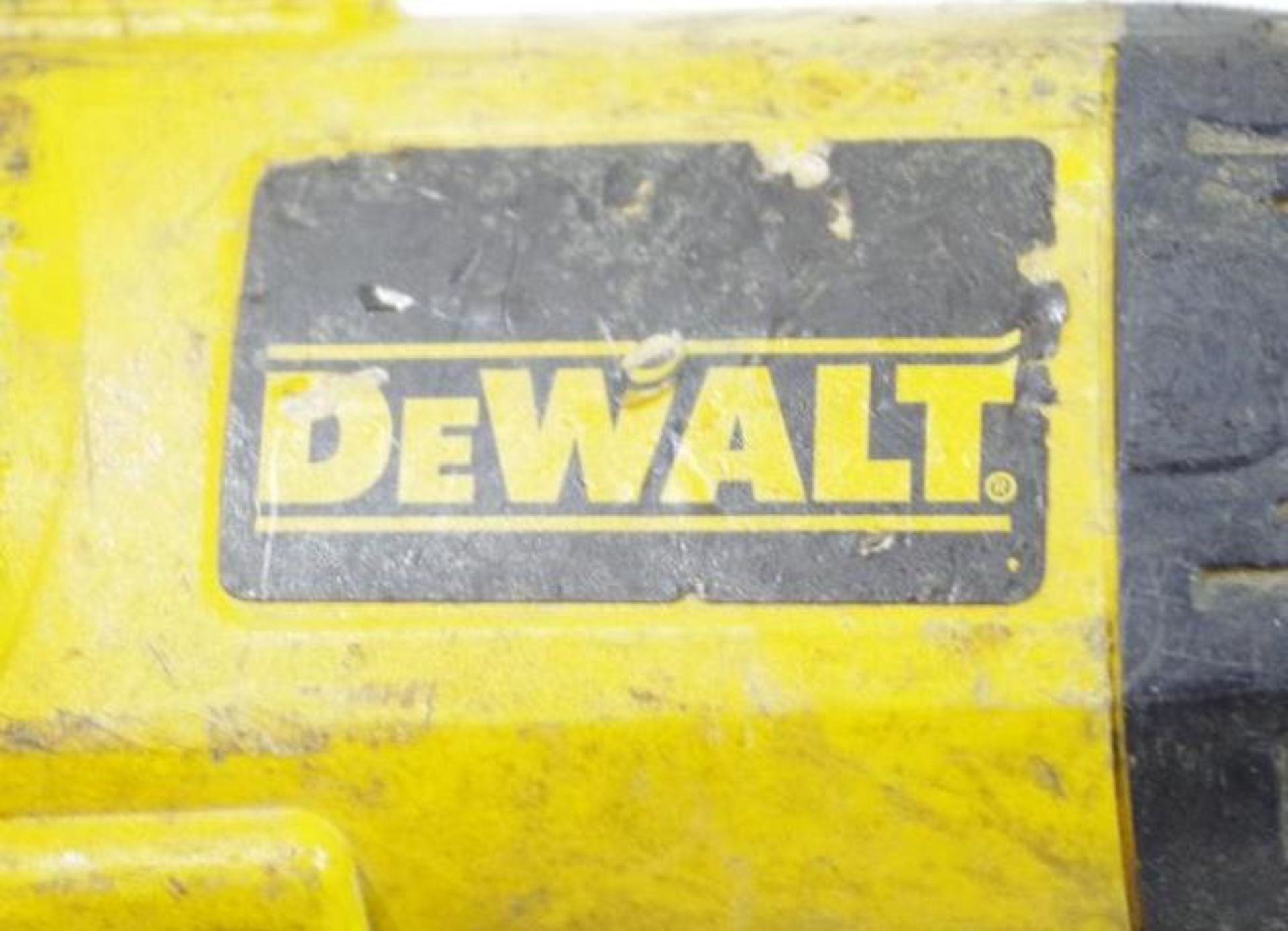 DEWALT 120V 1/2" Impact Wrench M/N DW292 - Image 3 of 3