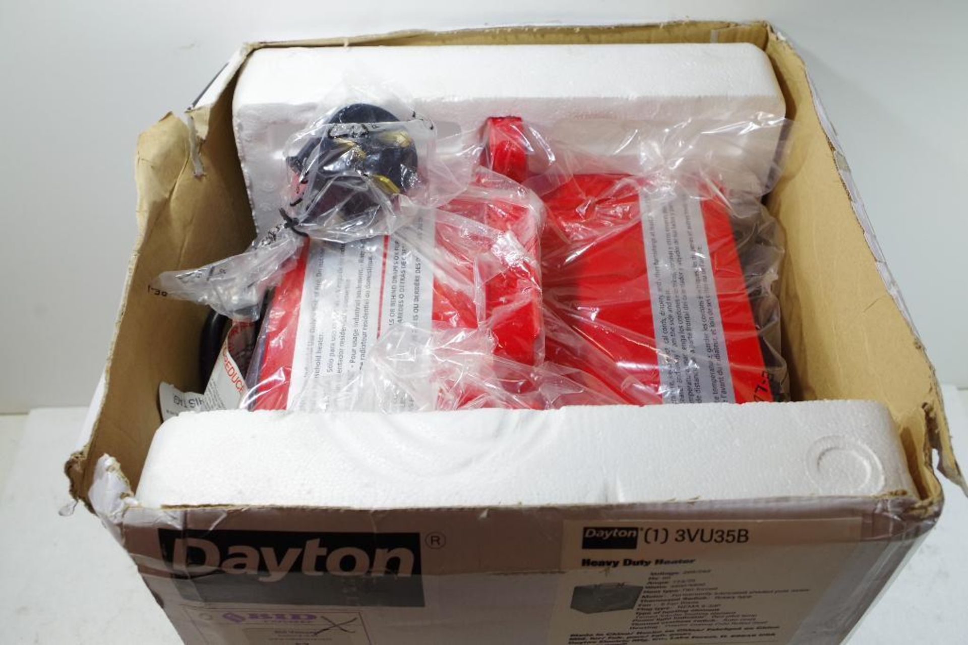 DAYTON Heavy Duty Heater M/N 3VU35B - Image 2 of 3
