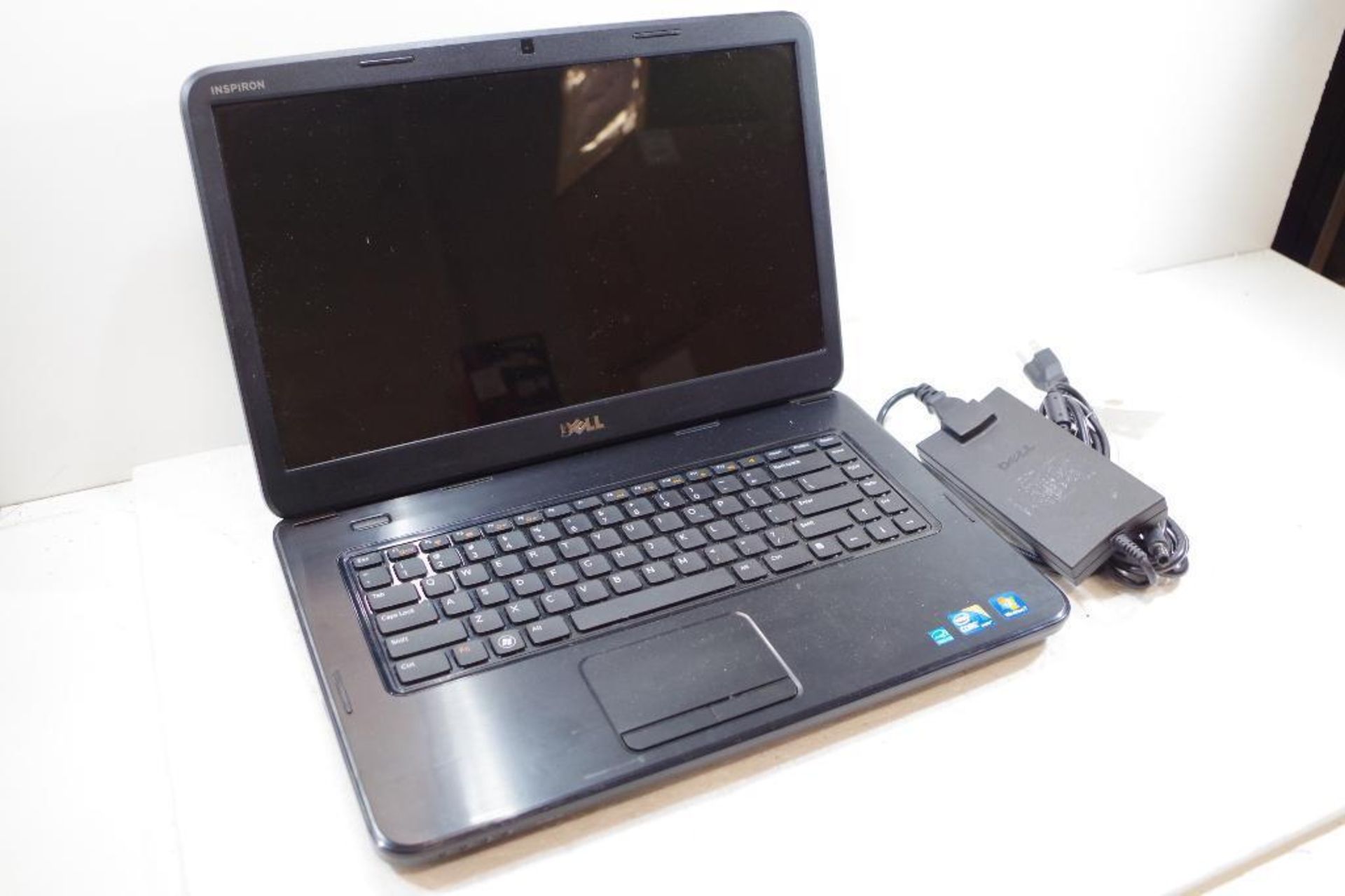 DELL Inspiron Windows 7 Home Premium Laptop w/ Power Supply M/N N5040