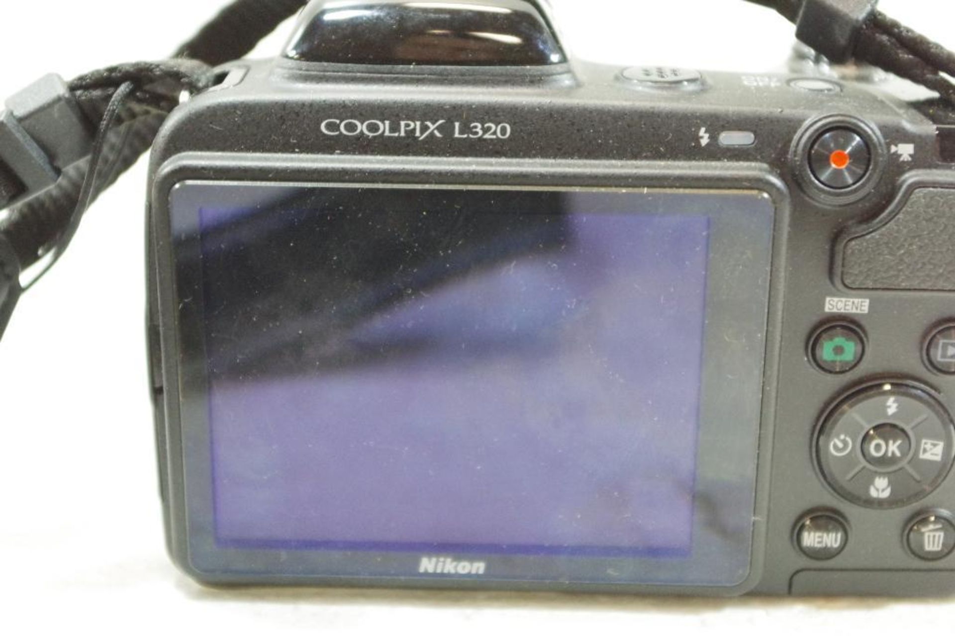 NIKON Coolpix 16.1MP Black Digital Camera M/N L320 - Image 3 of 4