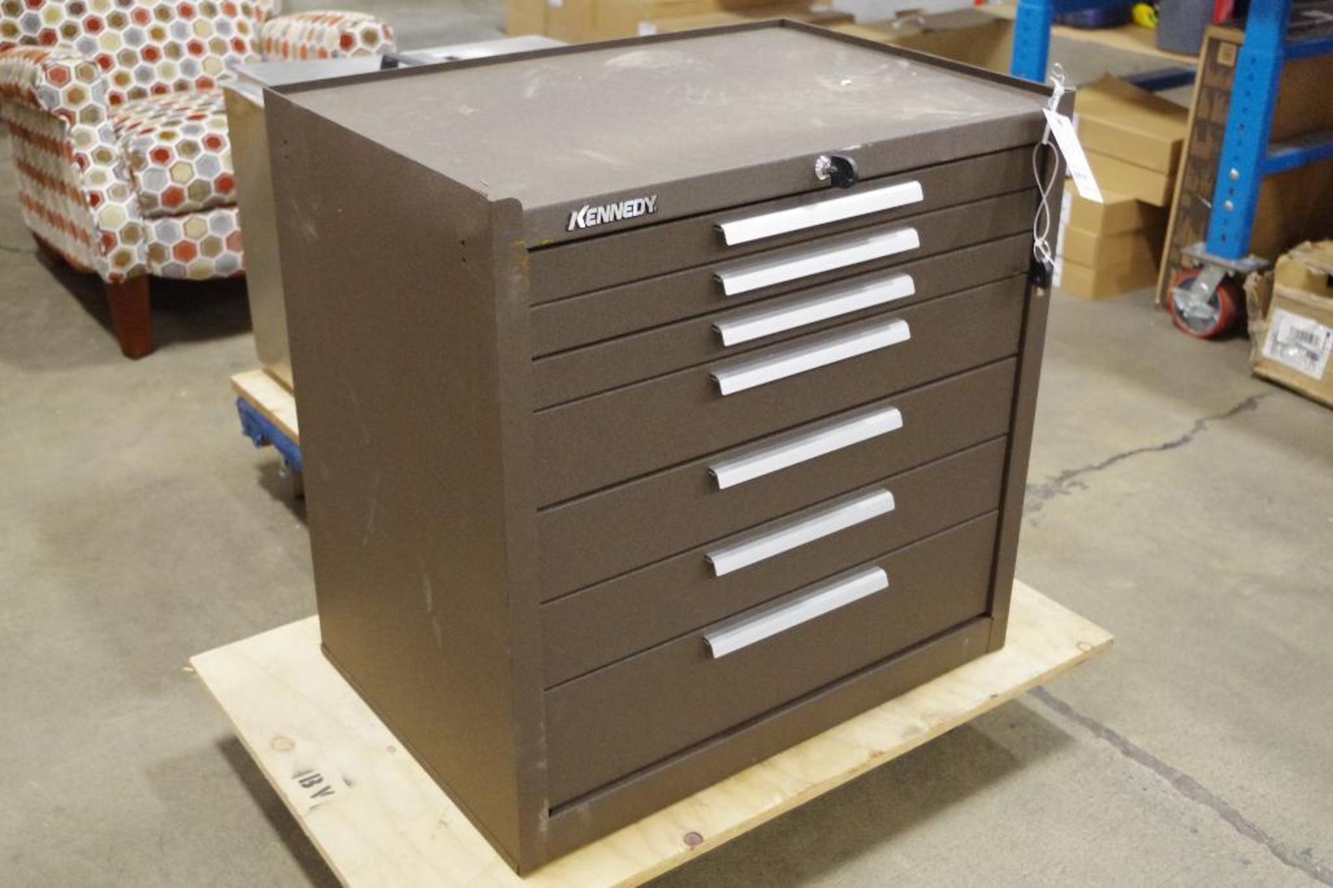 KENNEY Freight Damage Tool Box w/ Key Size: 29"W x 20"D x29"H (Unable to get it to open)
