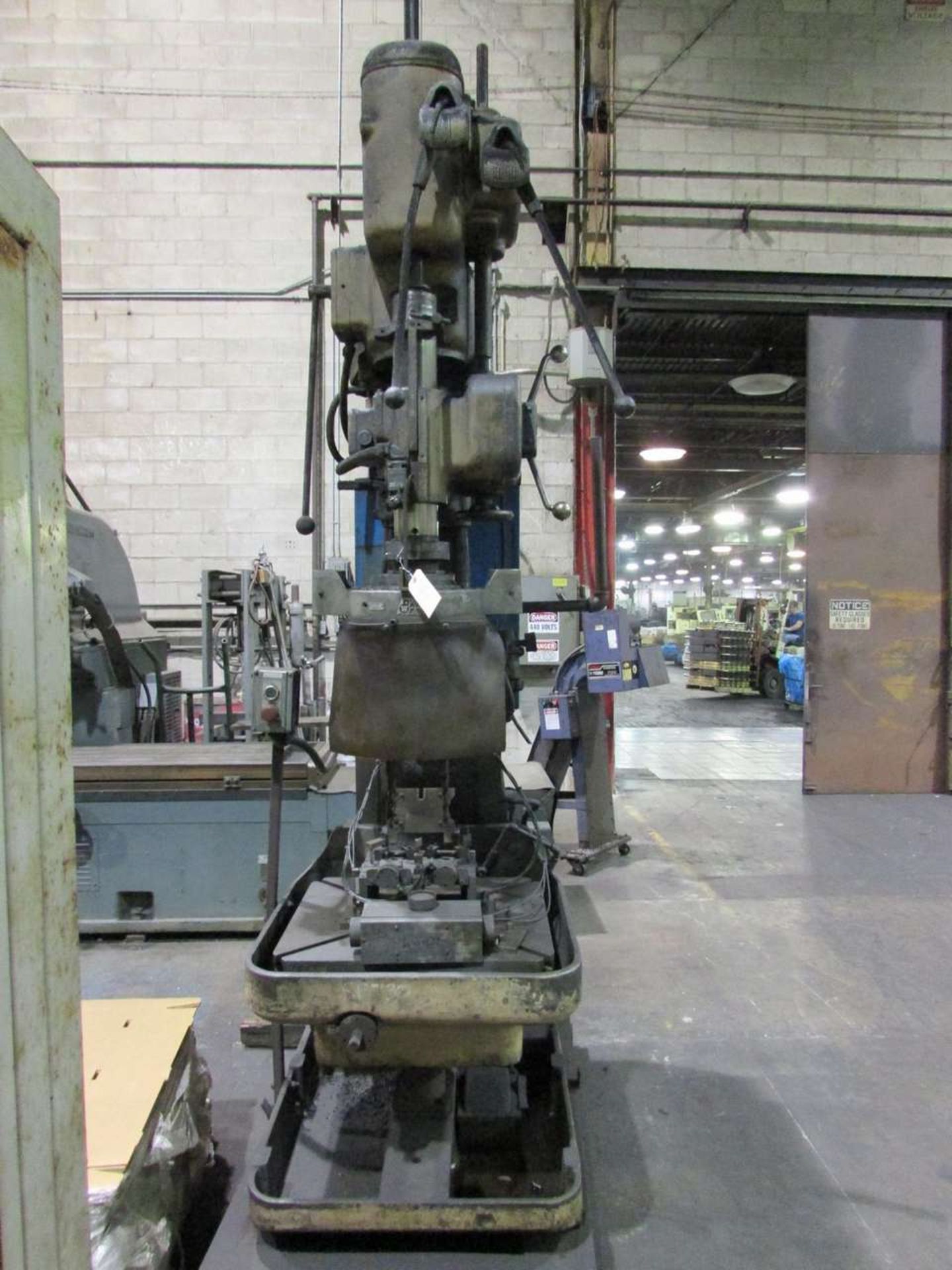 Giddings & Lewis 28" Vertical Multi-Spindle Gang Drill - Image 5 of 7