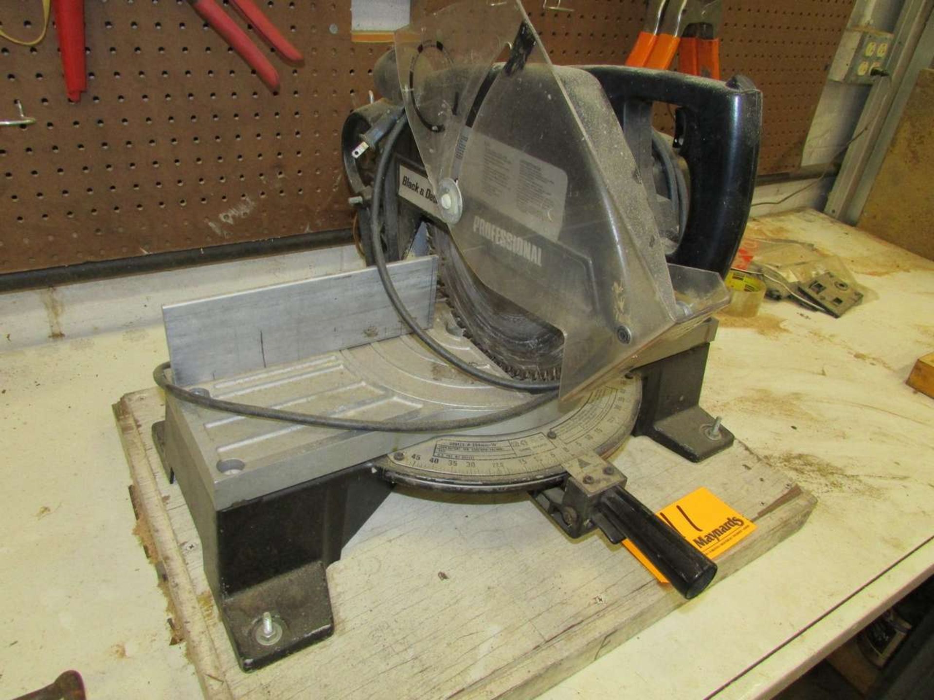 Black & Decker 3091|1 10" Compound Miter Saw