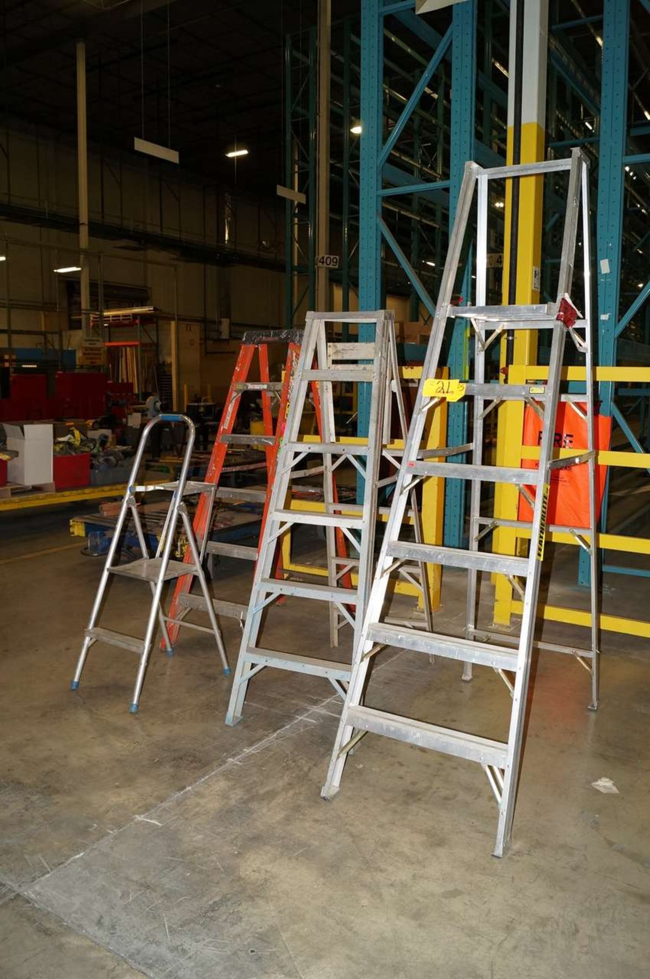 (4) A-Frame Ladders