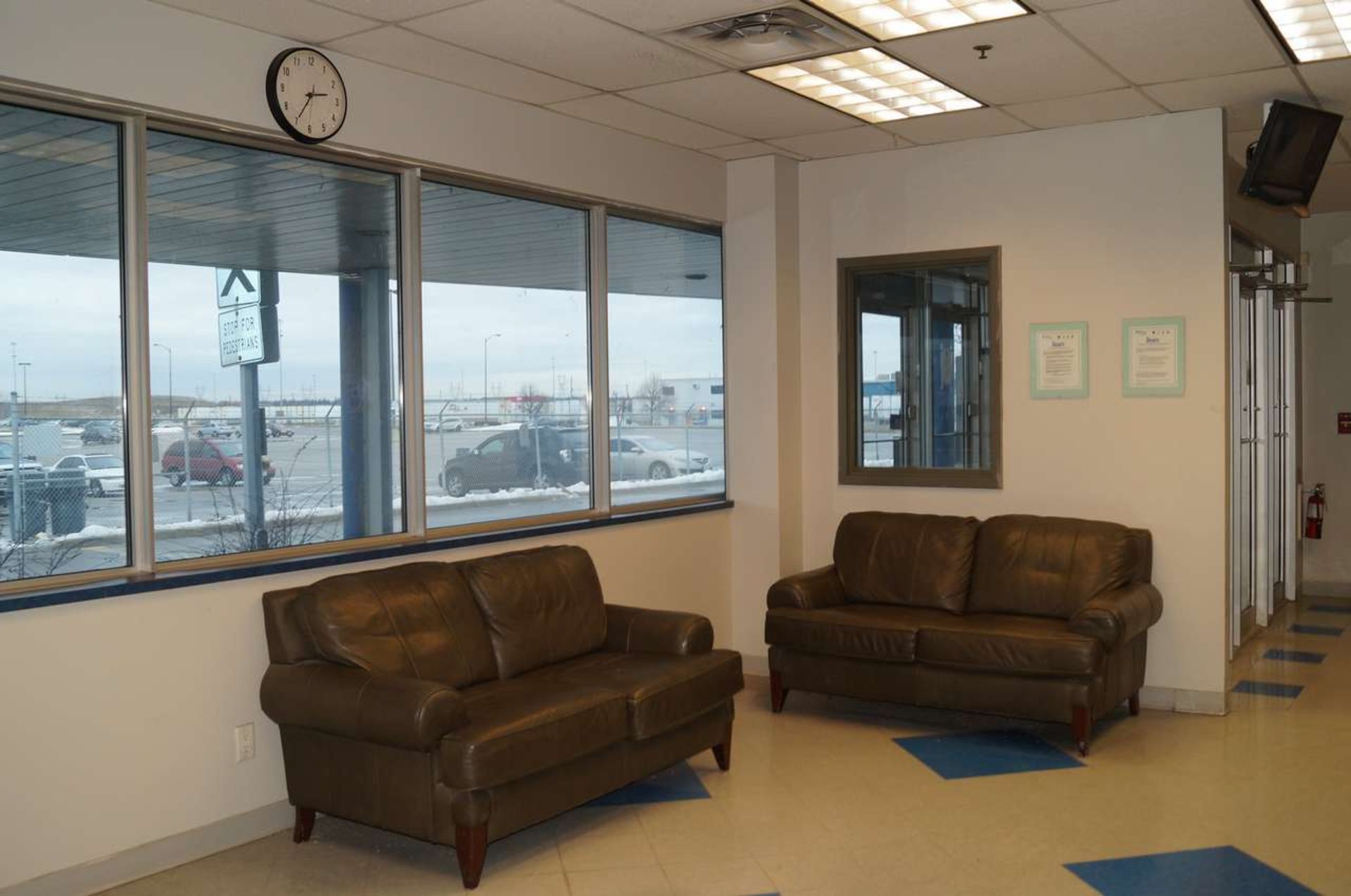 Front Lobby Display Case and Couches - Image 2 of 2