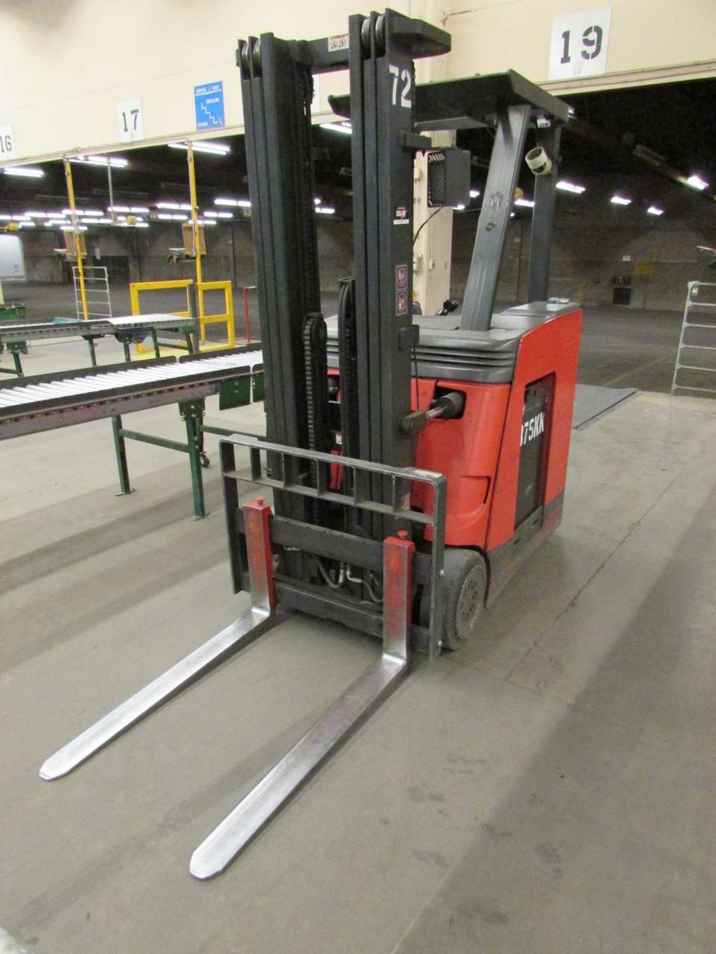2007 Raymond 420-C35TT Electric Stand-Up Fork Truck - Image 4 of 5