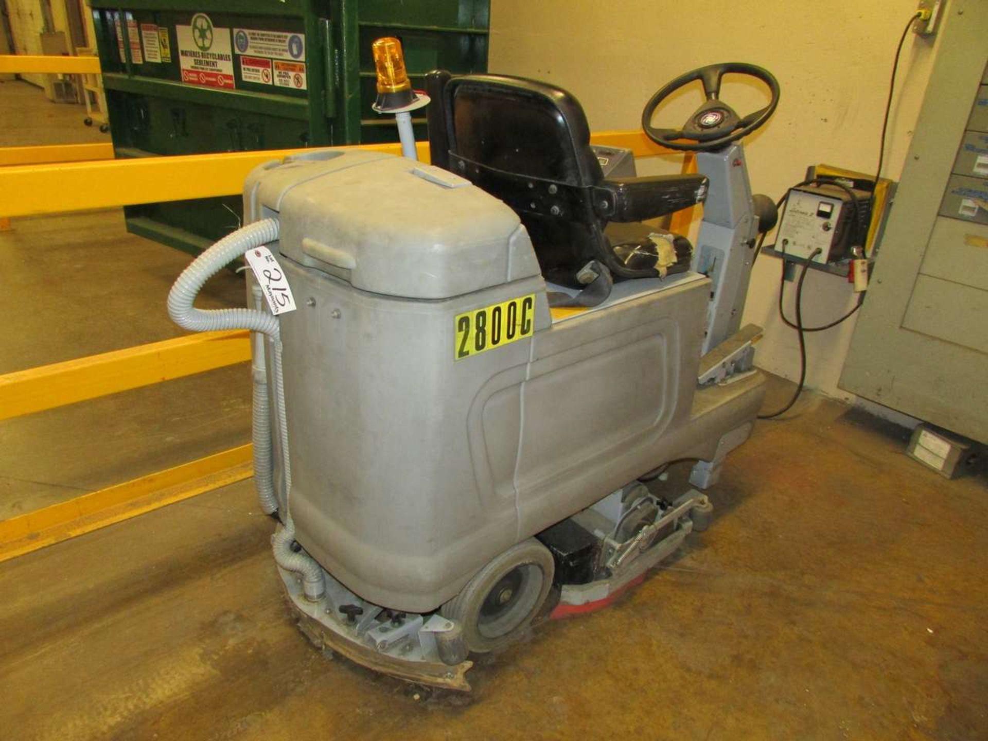 2001 Advance HR-2800C Electric Floor Scrubber - Image 2 of 6