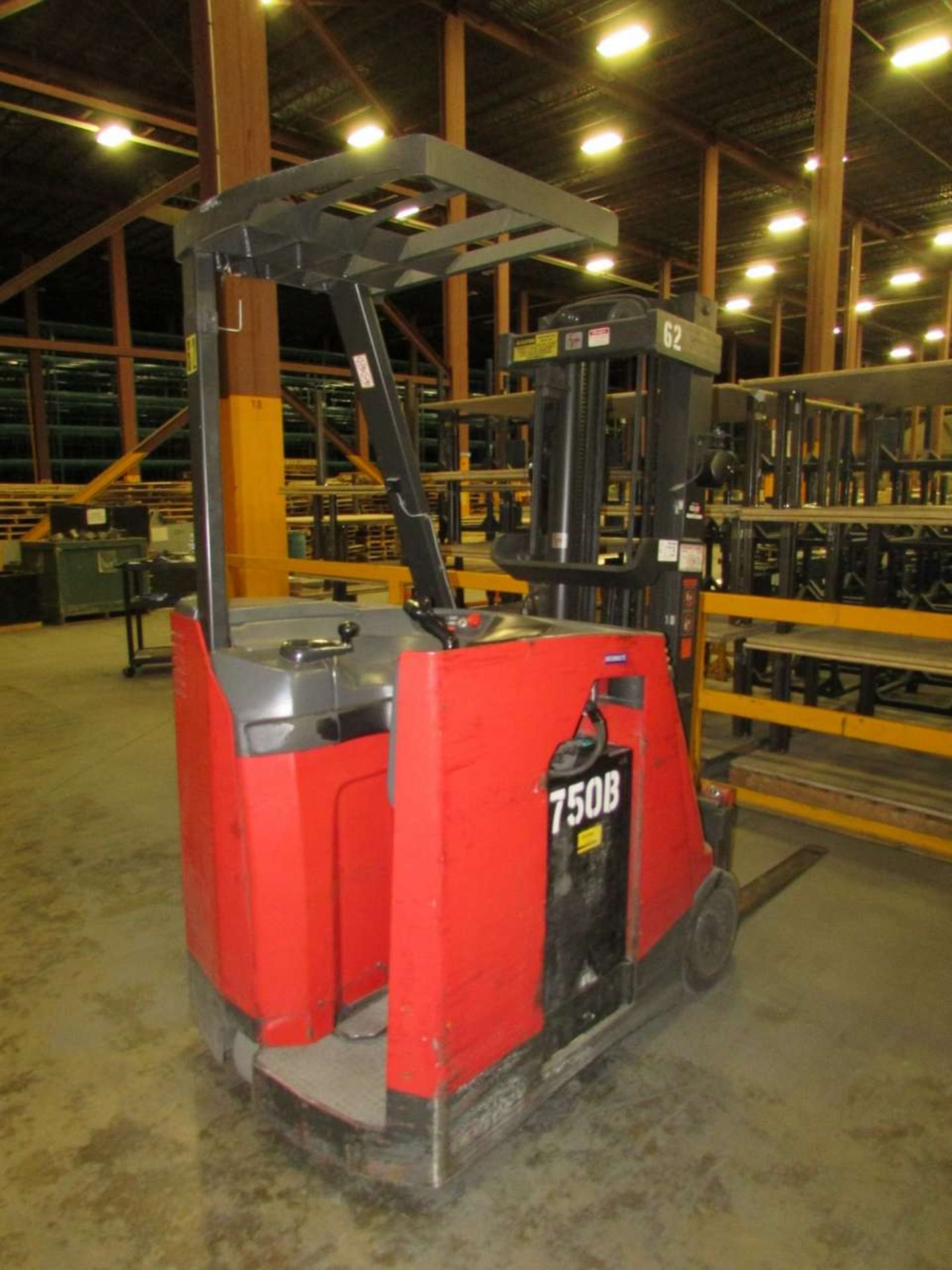 2001 Raymond DSS 350 Electric Stand-Up Fork Truck - Image 4 of 5