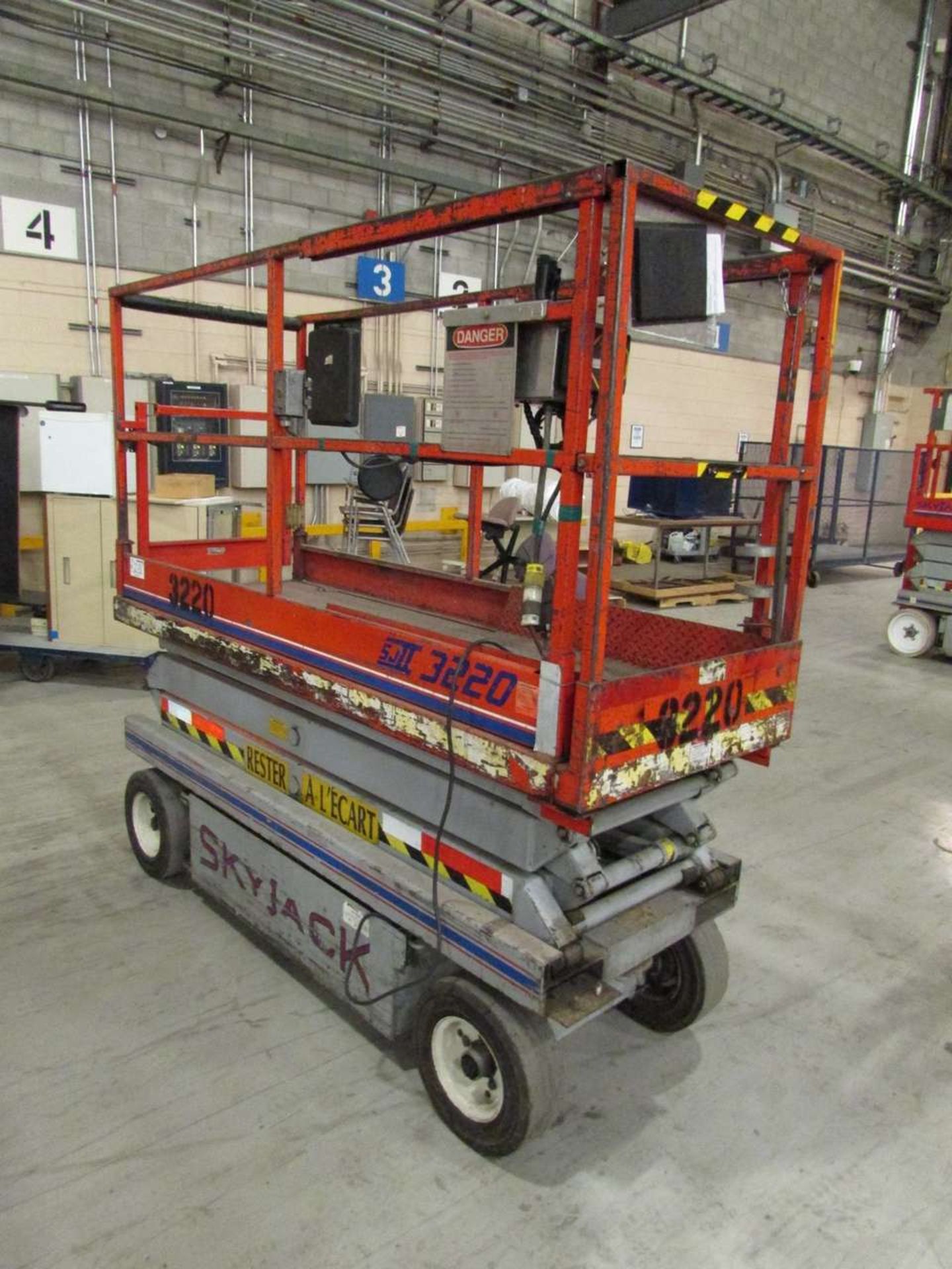 1990 SkyJack SJII 3220 Electric Scissor Lift - Image 2 of 4