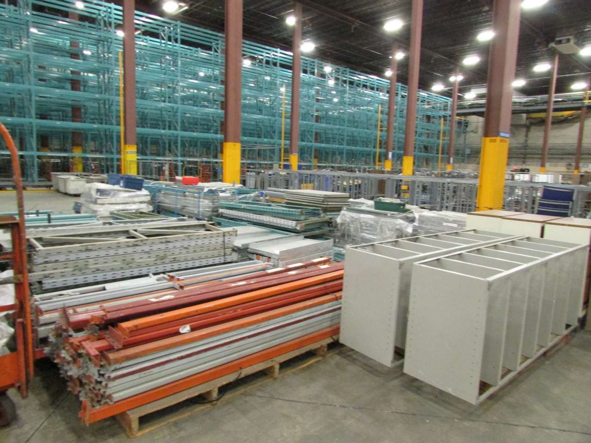 Large Quantity of Assorted Pallet Racking and Adjustable Shelving - Image 4 of 4