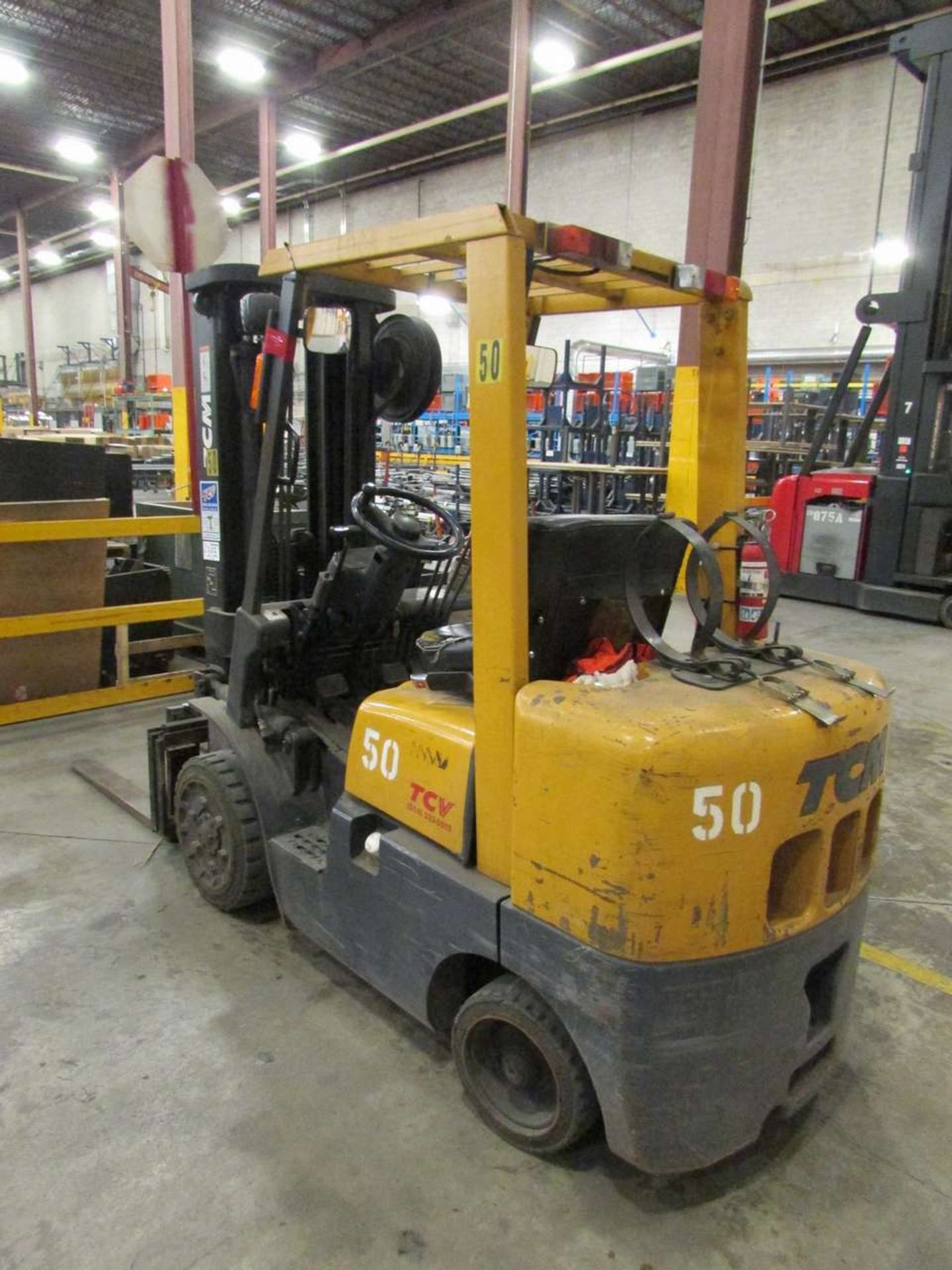 2000 TCM FCG25F9 LP Fork Truck - Image 2 of 6