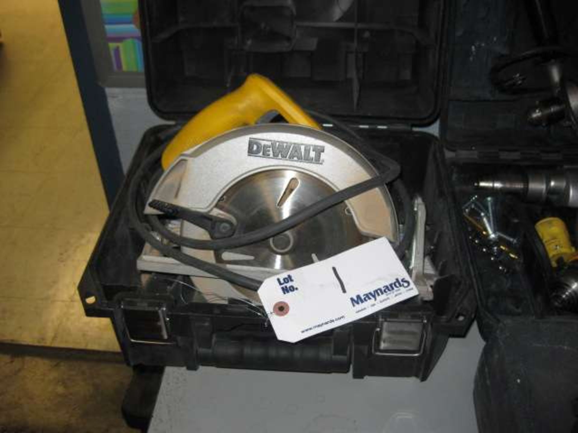 Dewalt Circular Saw