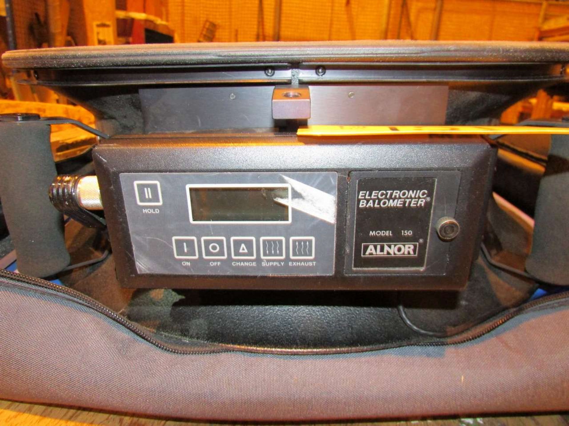 Alnor 150 Electronic Balometer - Image 2 of 2