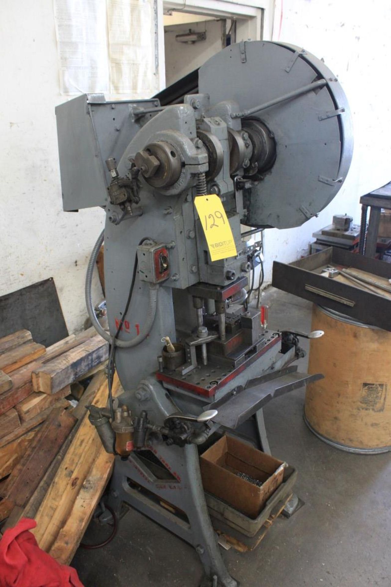 Diamond Mach Tool Co. No. 14 OBI Punch Press, Bed Size: 16'' L to R, 8'' F to B, 1 HP Motor (Located - Image 2 of 4