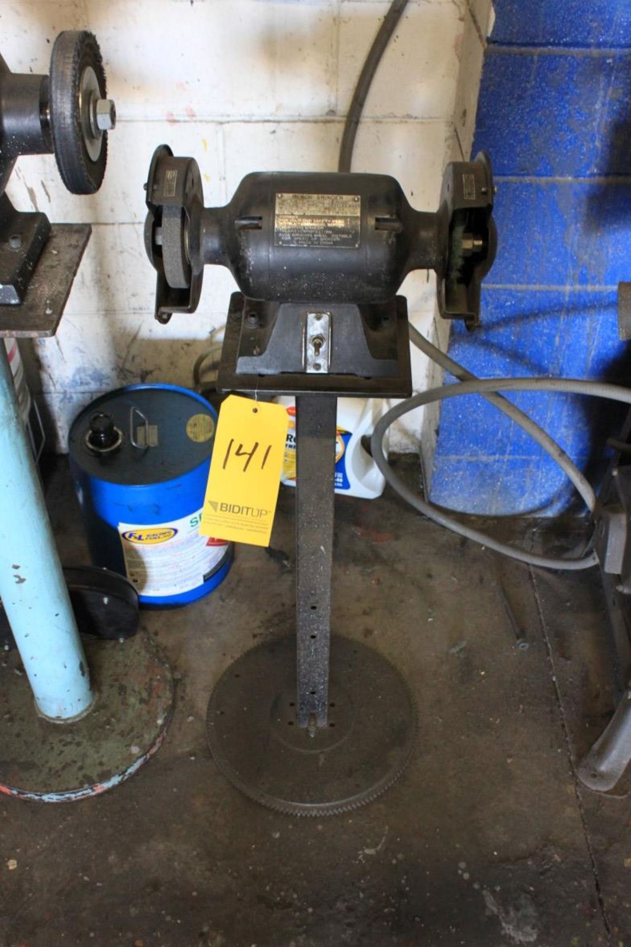 6'' Pedestal Grinder, 3/4 HP Motor (Located at 13938 Fox Street, San Fernando, CA)