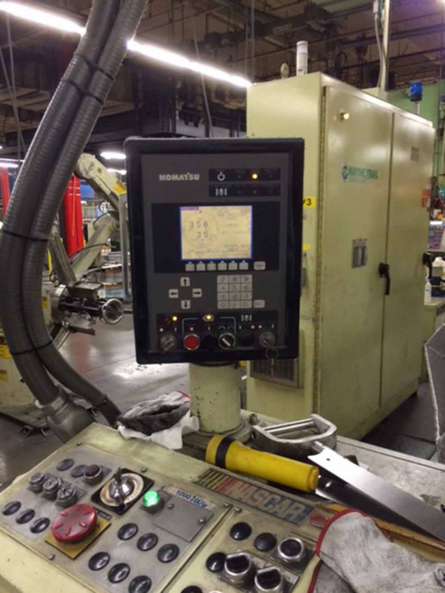 2000 220-Ton Komatsu Straight Side Double Crank Press, Mdl. E2G200-38 M, S/N: 10208, Located in - Image 9 of 11