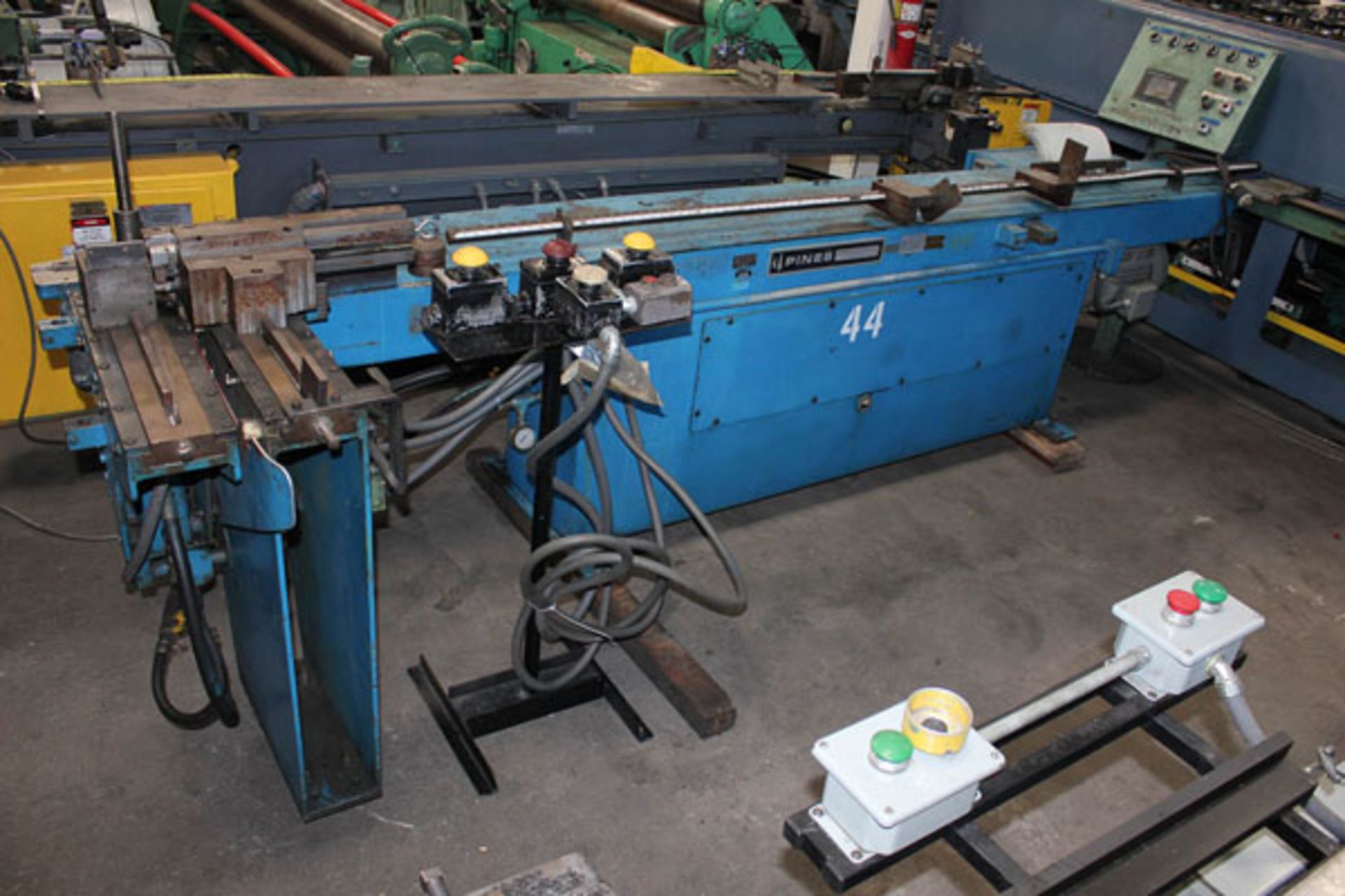 1-1/2'' Pines Horizontal Hydraulic Tube Bender, Mdl: 3/4, S/N:11015-69400, Located in Huntington