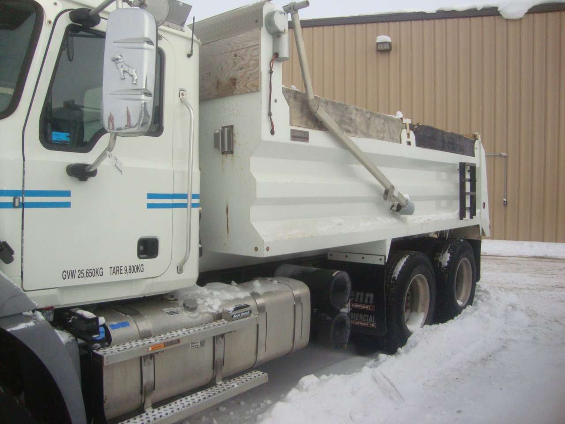 2015 Mack GU533 Granite Tandem Axle Dump Truck - Image 13 of 16