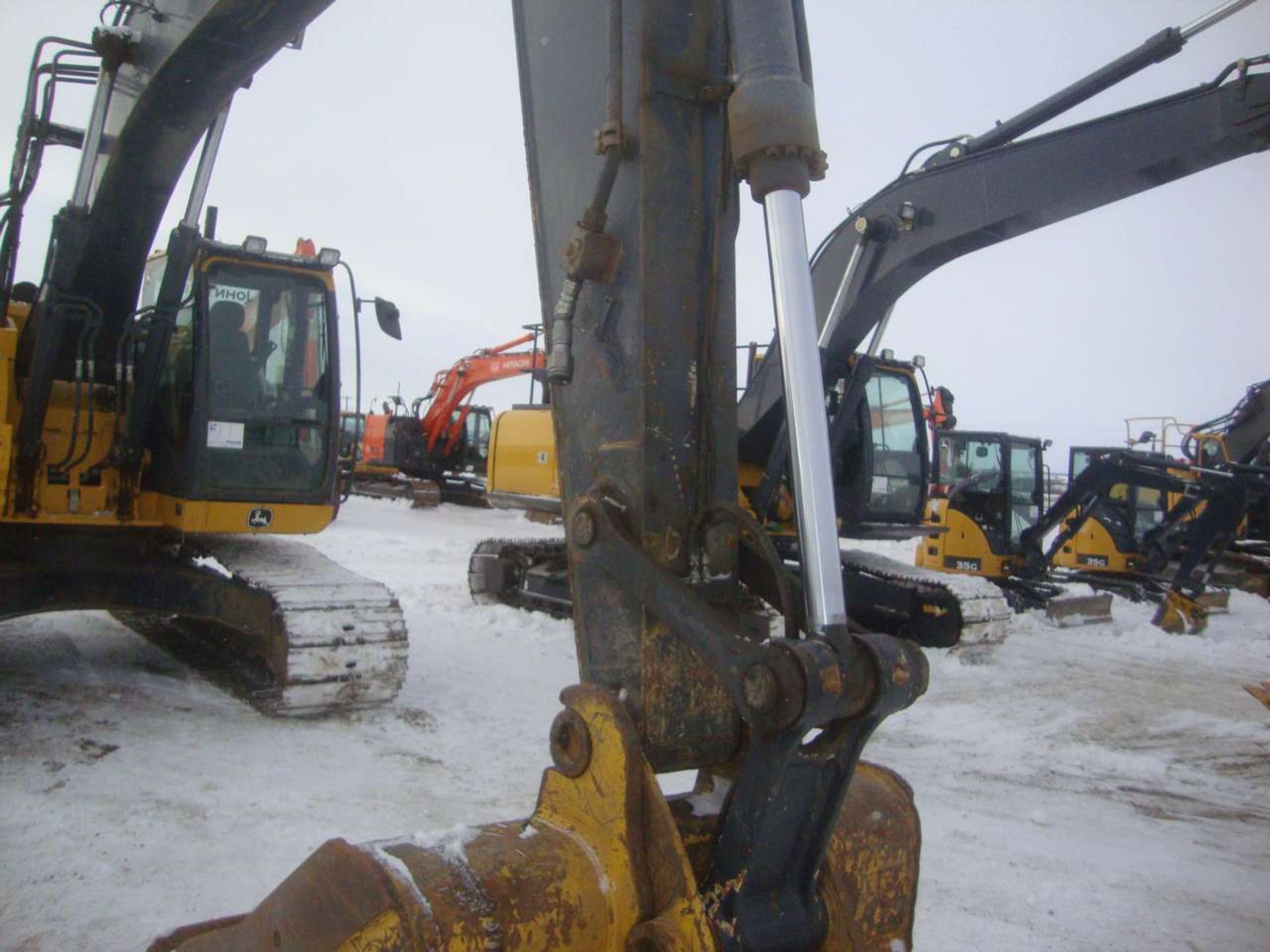 2014 John Deere 245GLC Excavator - Image 14 of 15
