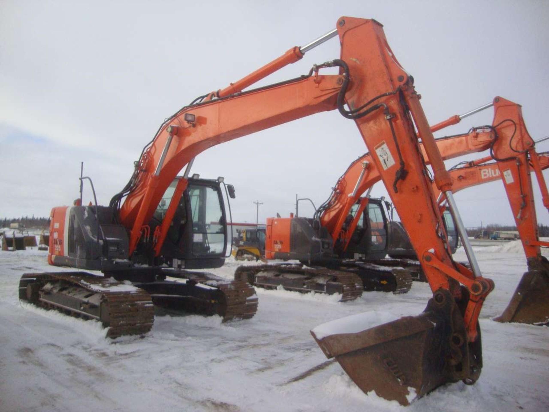 2013 Hitachi ZX225USLC-3 Excavator - Image 2 of 18