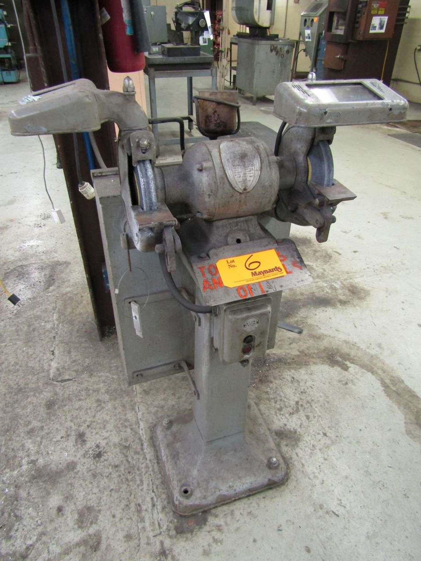 Delta ME23-415M Double End Pedestal Grinder