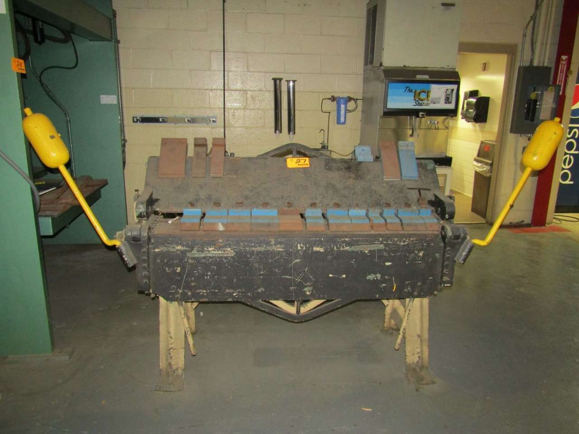 Chicago W-32 Bending Brake