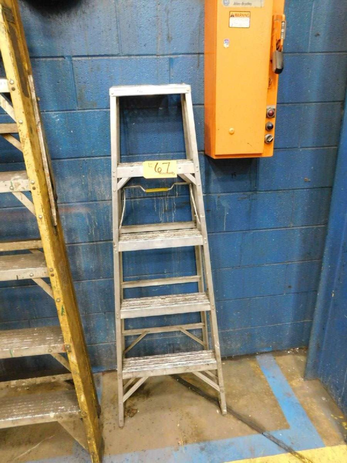 4 Step Aluminum Step Ladder