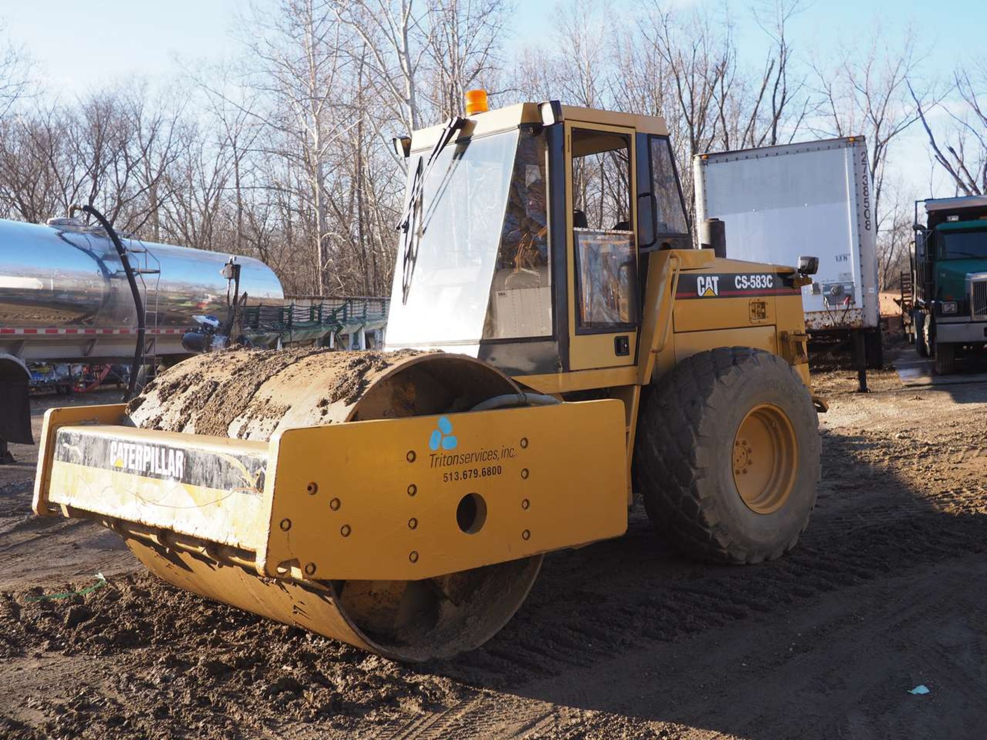 1995 CAT CS-583C 84"' DRUM ROLLER - Image 5 of 10