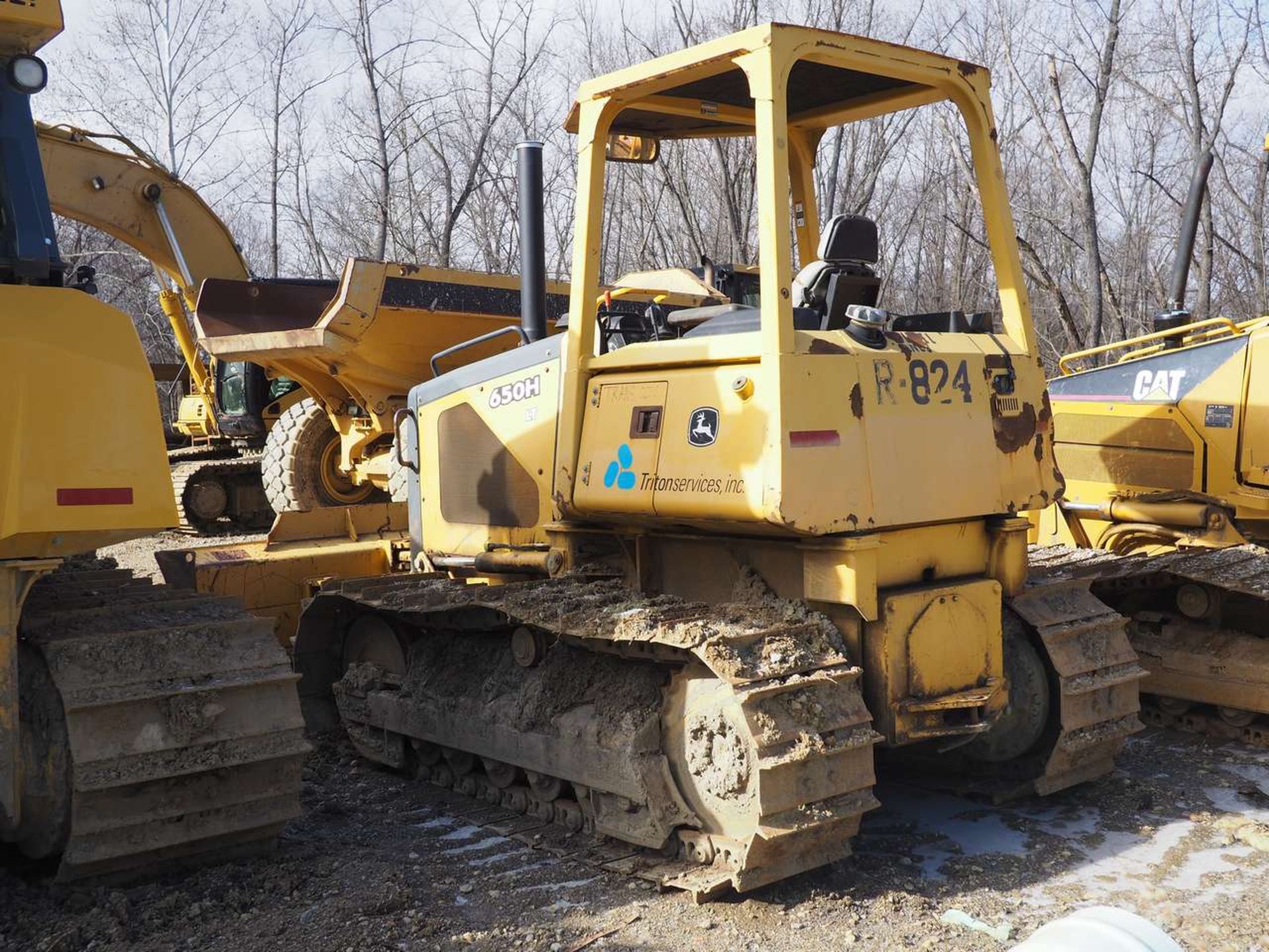 2005 John Deere 650H-LT Crawler Tractor - Image 13 of 14