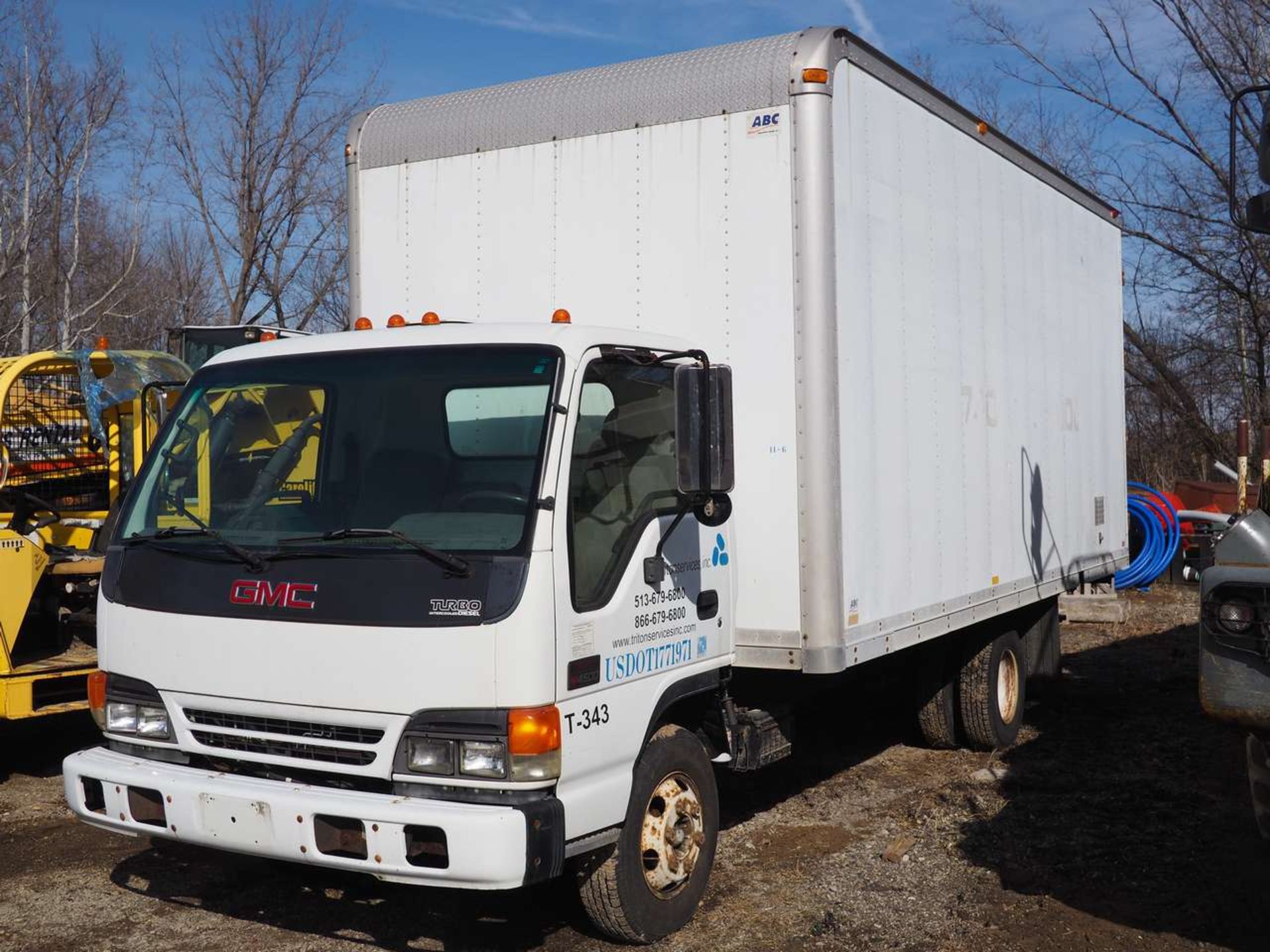 2004 Isuzu Panel Van