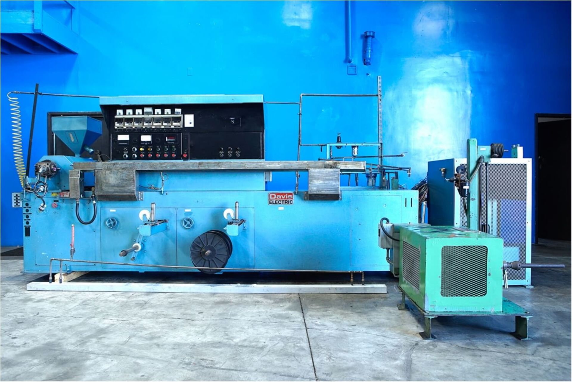 1 1/4''Davis Electric Sterling Wire Coating Extrusion Line, Model: Mini Extrvsion, Serial #: 12561R,