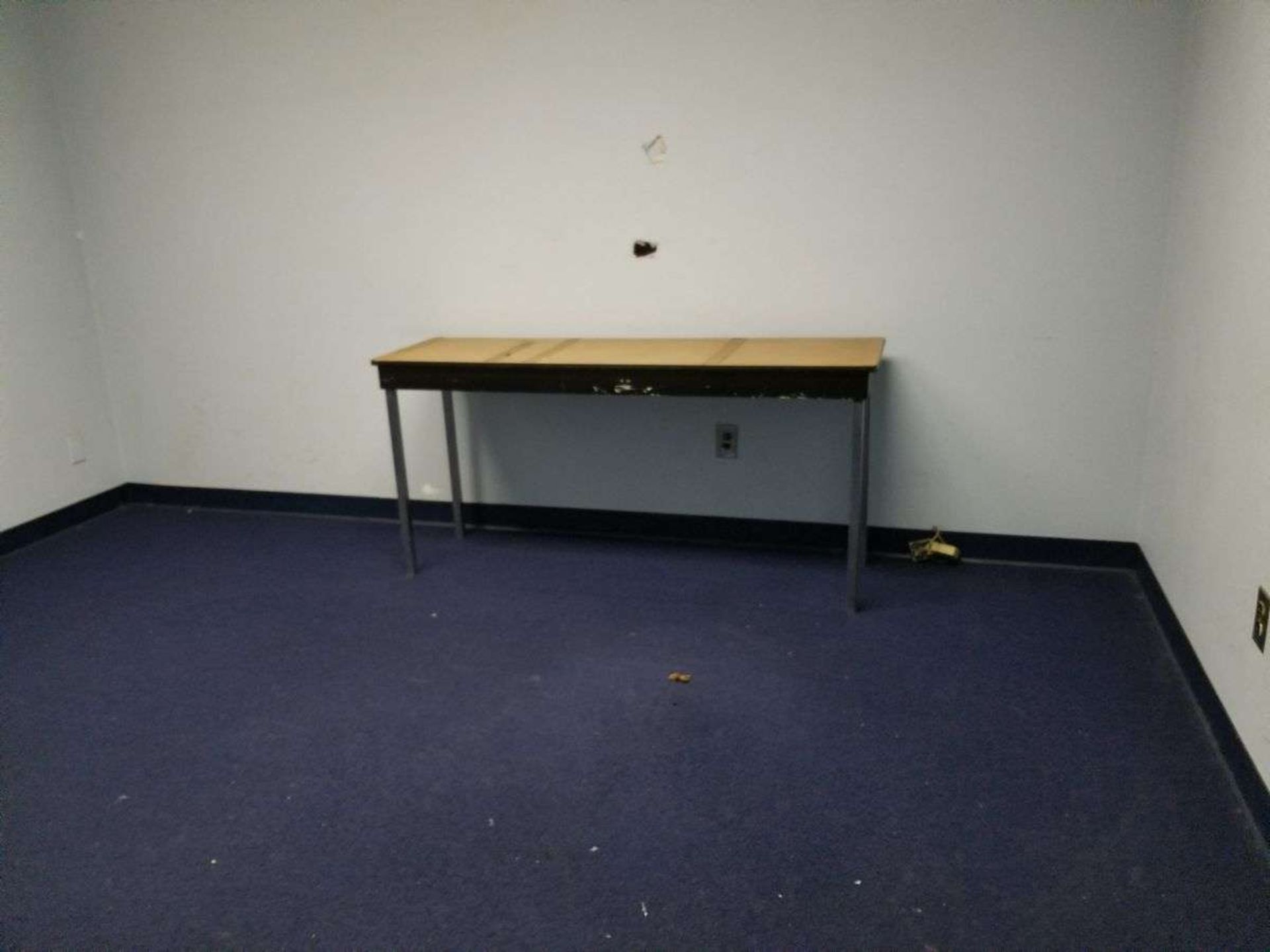 Office Furniture - Image 10 of 18