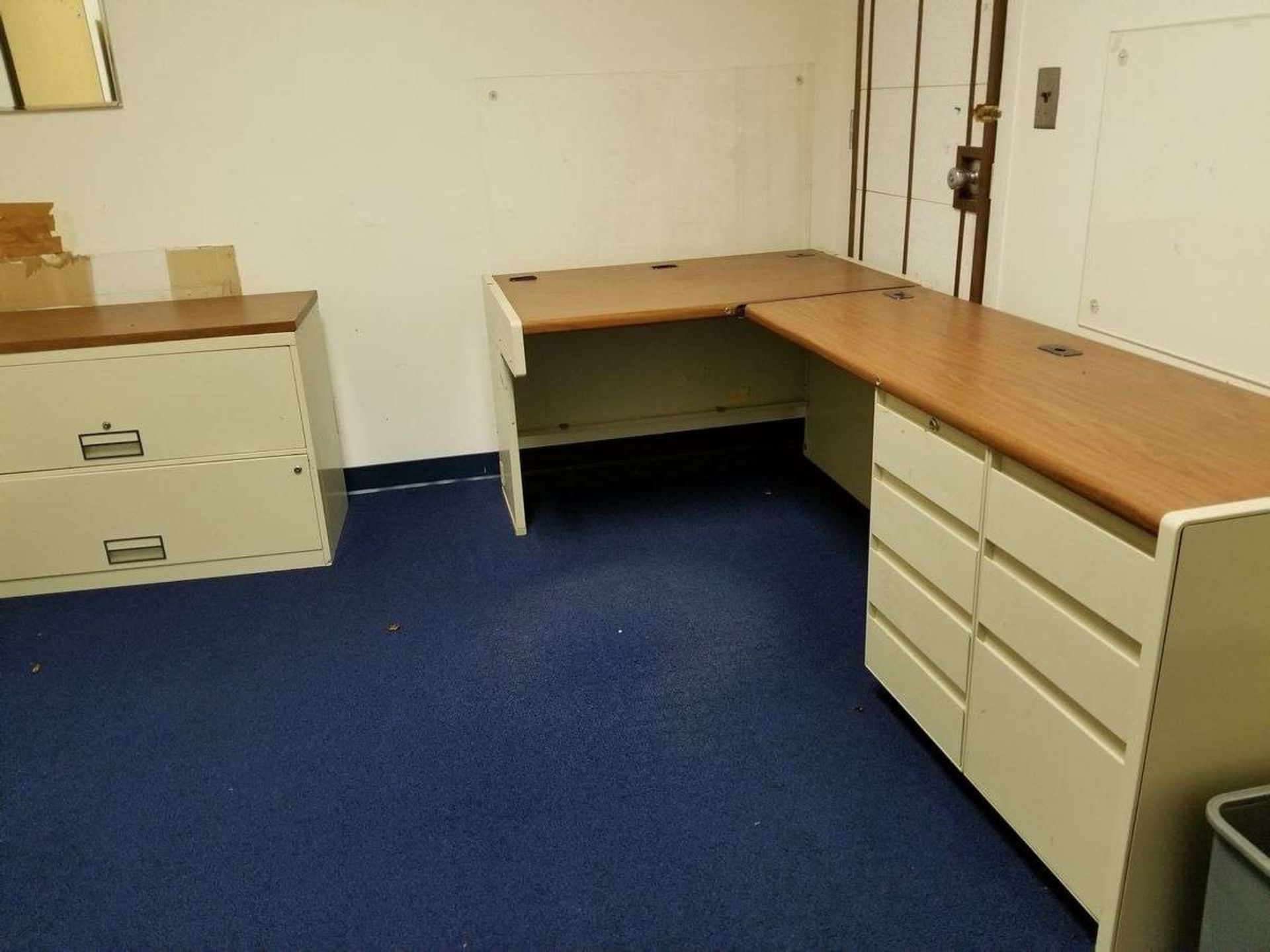 Office Furniture - Image 8 of 15
