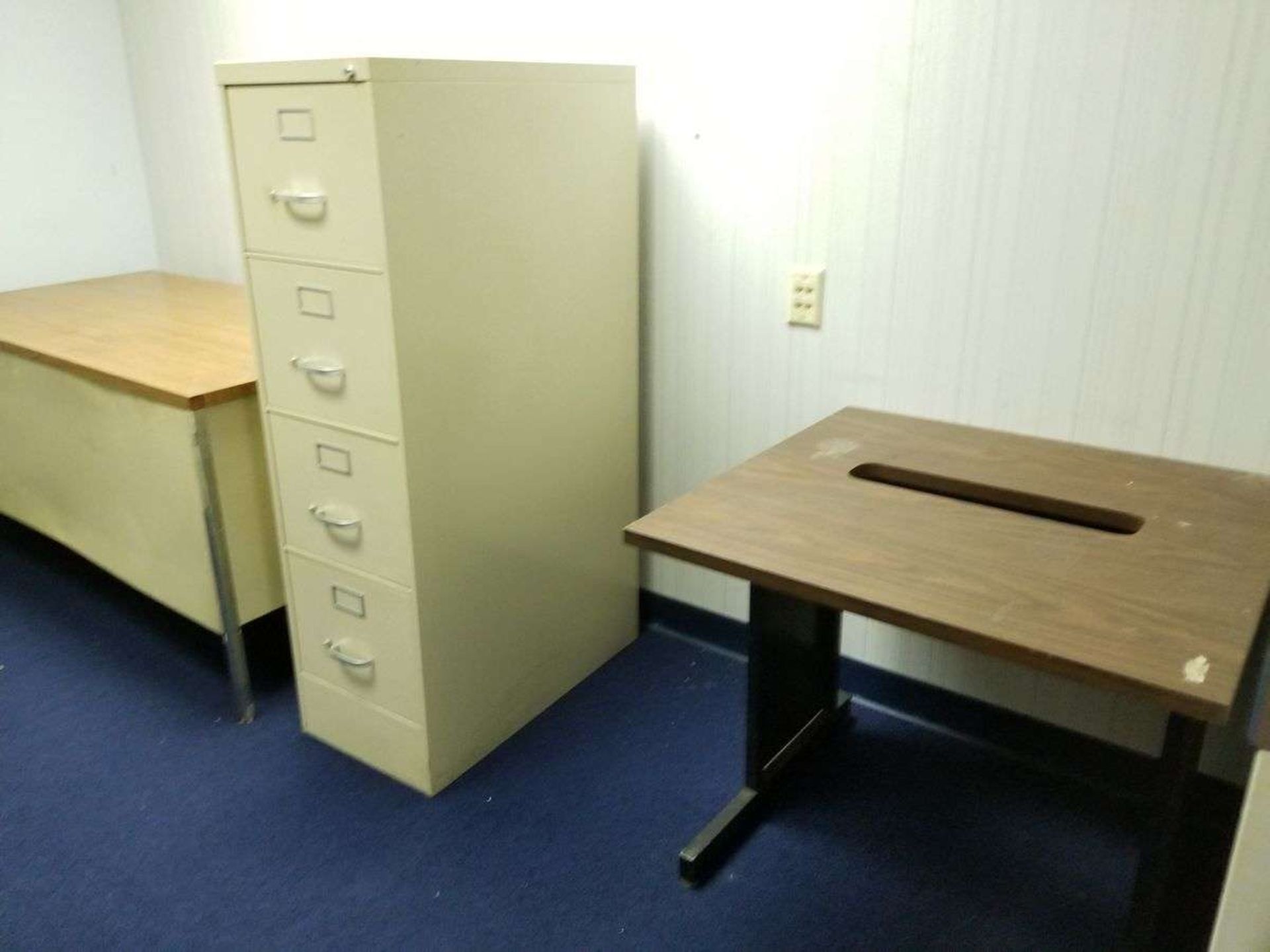 Office Furniture - Image 15 of 18