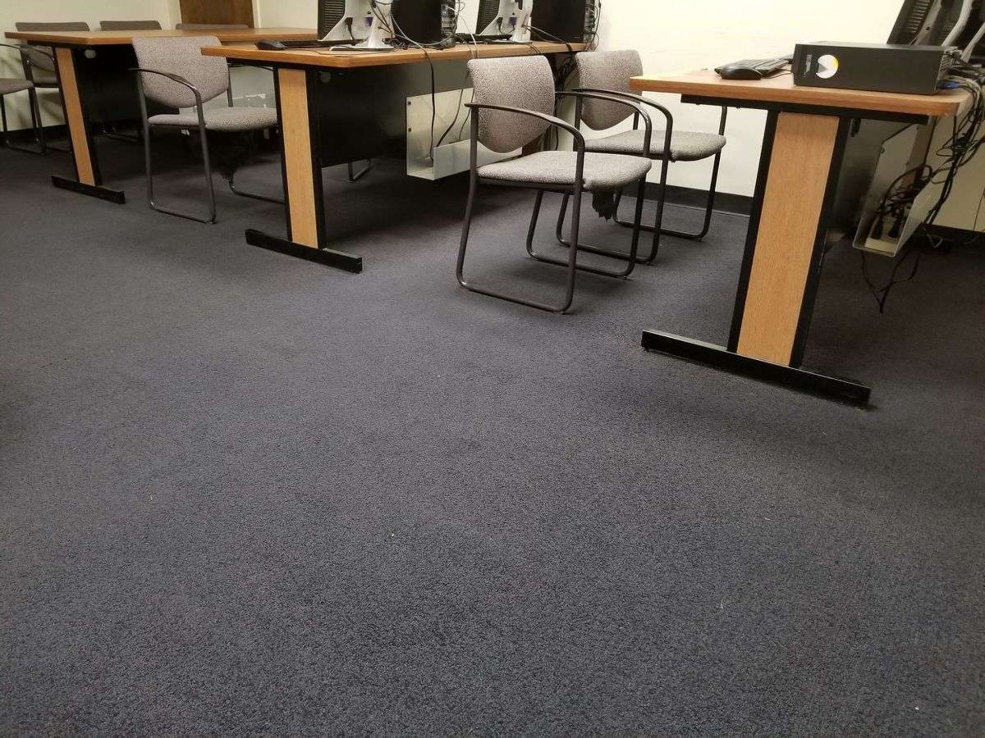 Office Furniture - Image 6 of 18