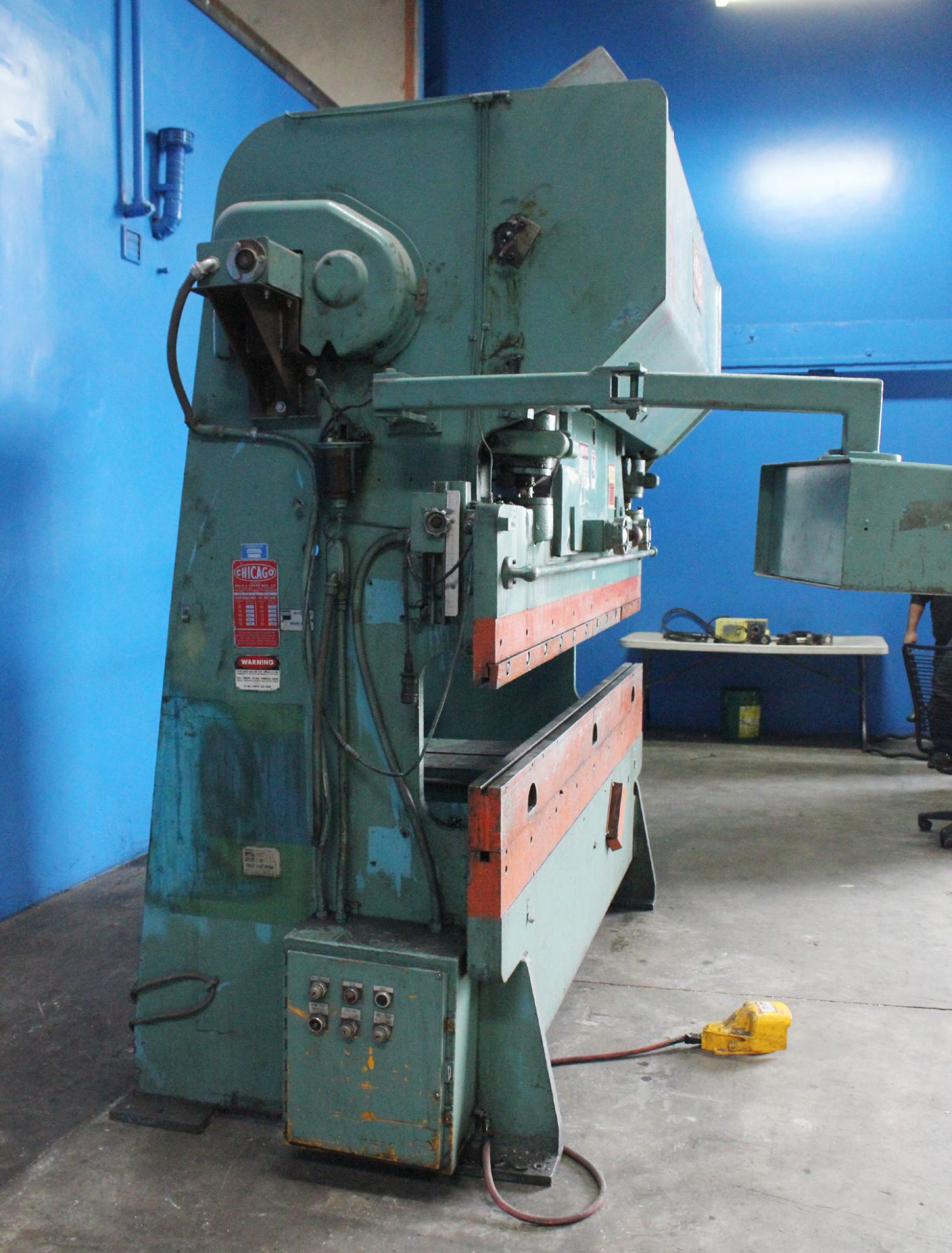 55 Ton x 8' Chicago CNC Mechanical Air Clutch Press Brake, Mdl: 68B, S/N: L-19932, Located In: - Image 7 of 8